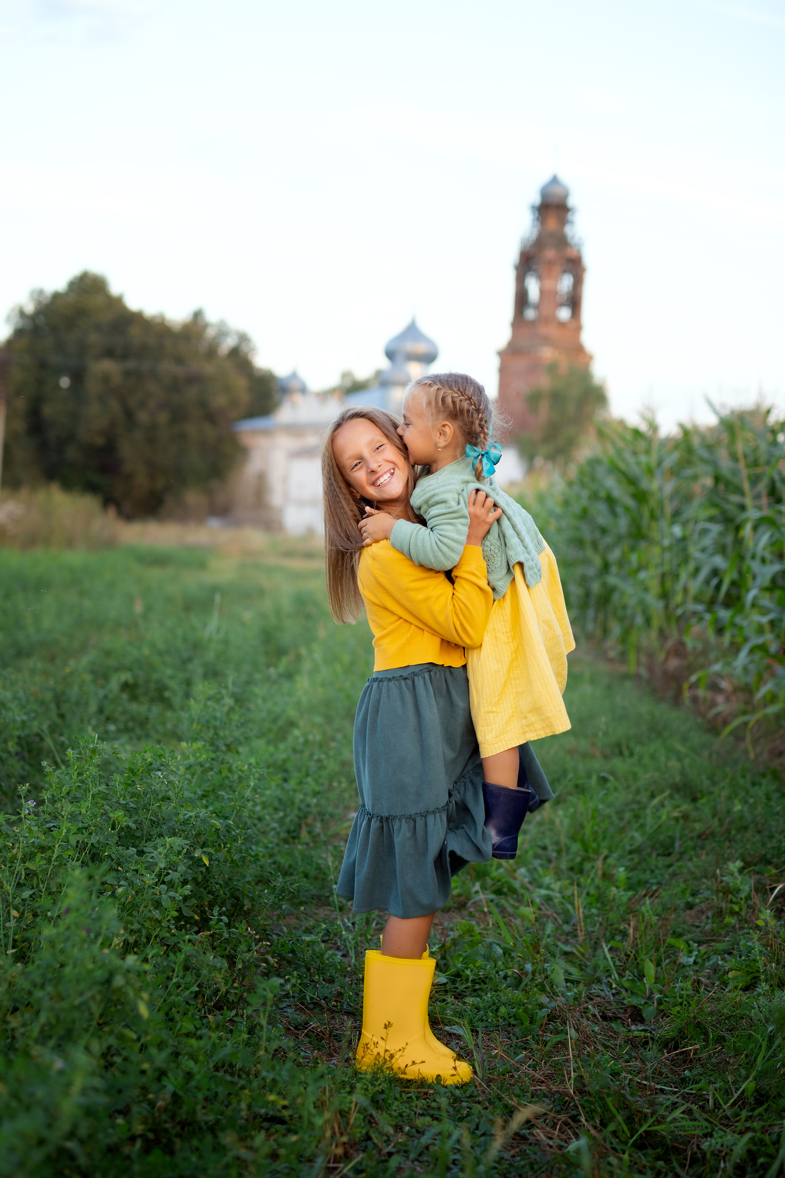 Эмоции, что может быть важней на детской фотосесии. Фотокомпания «Алые паруса» выпускные альбомы Москва и МО