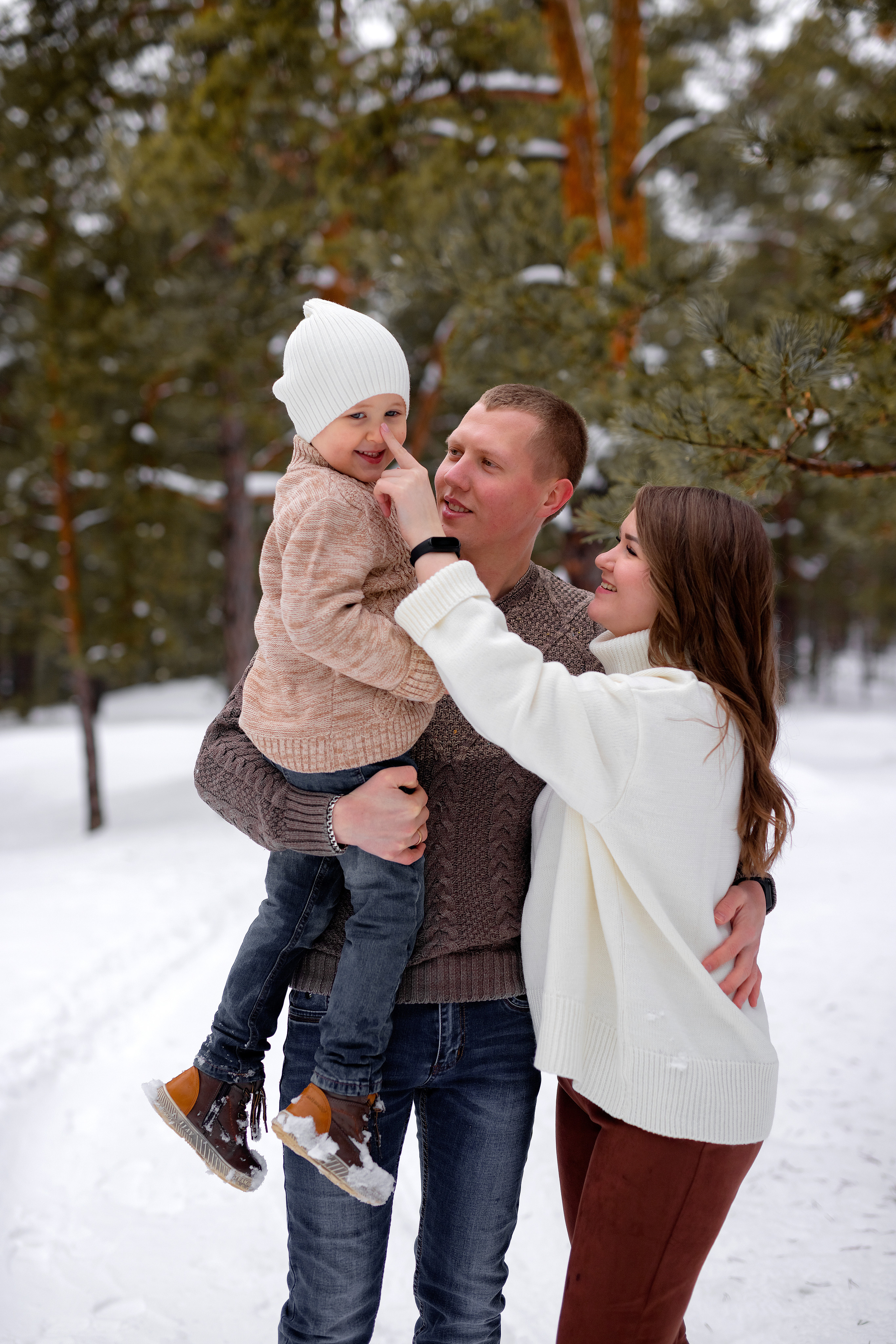 Семейный снеговик. Фотокомпания «Алые паруса» выпускные альбомы Москва и МО