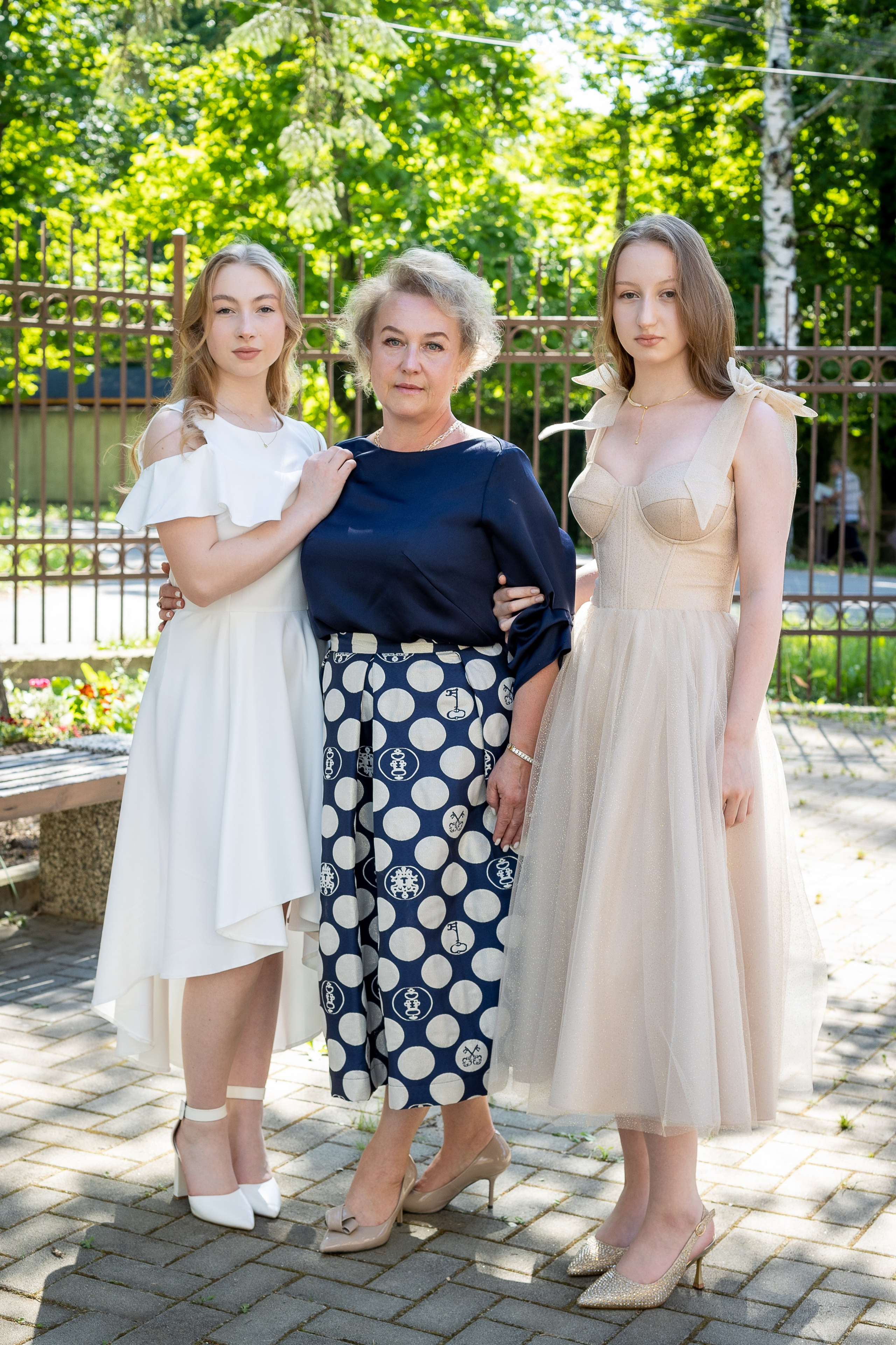 Вручение аттестата 2025. Выпускные альбомы Майкоп, Краснодар Елена Золотарева