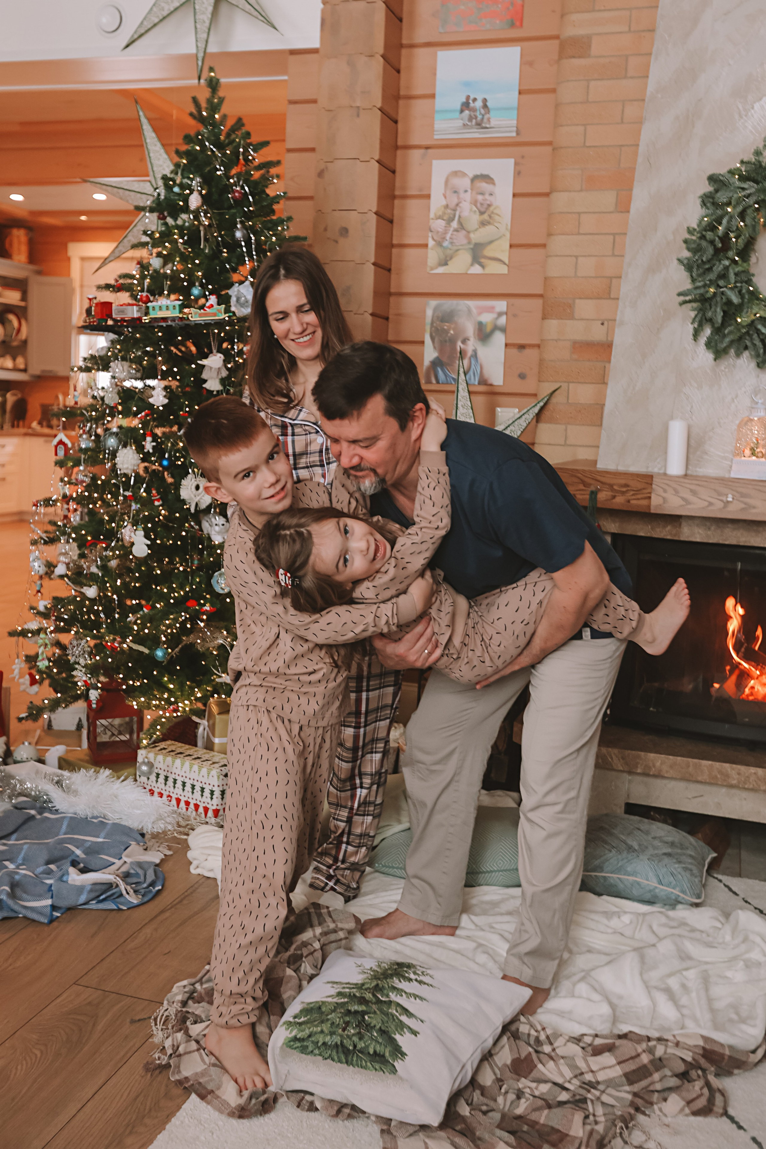 Новогодние традиции. Семейный фотограф Тюмень, фотограф на роды Салмина Мария