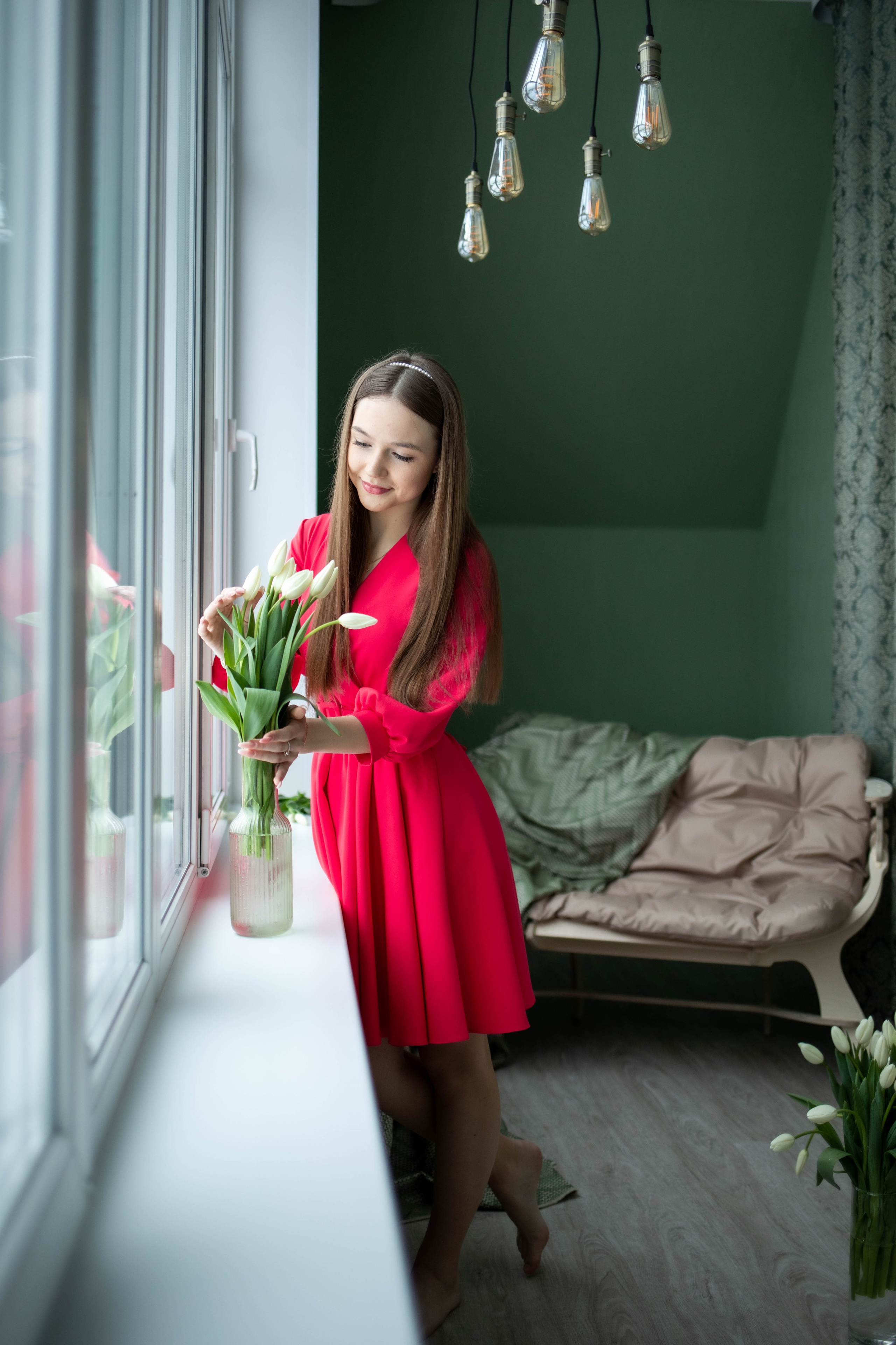 Девушка и цветы