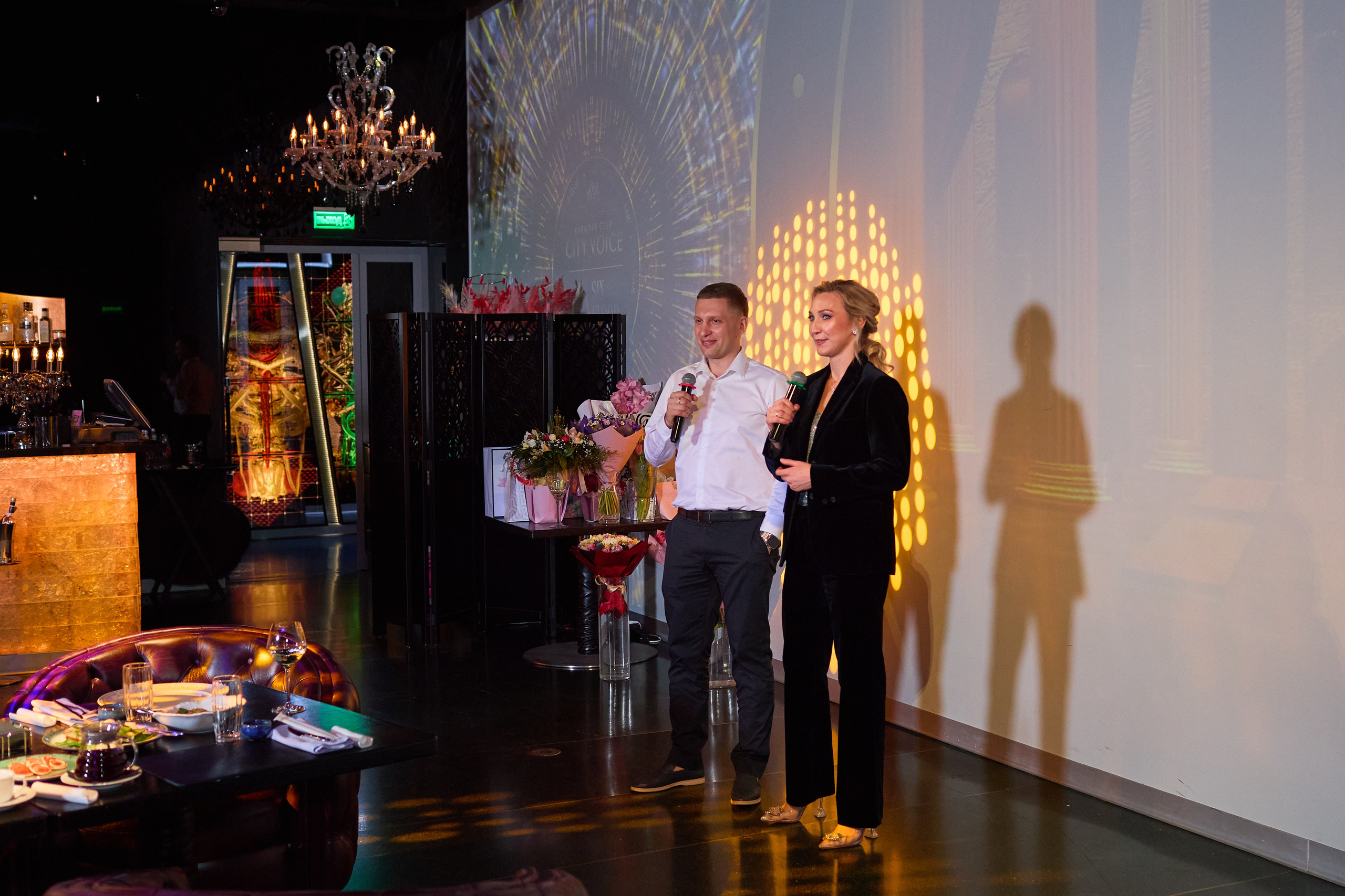 Юбилей в City Voice & Six Floor. Александр Осин — корпоративный и семейный фотограф в Москве