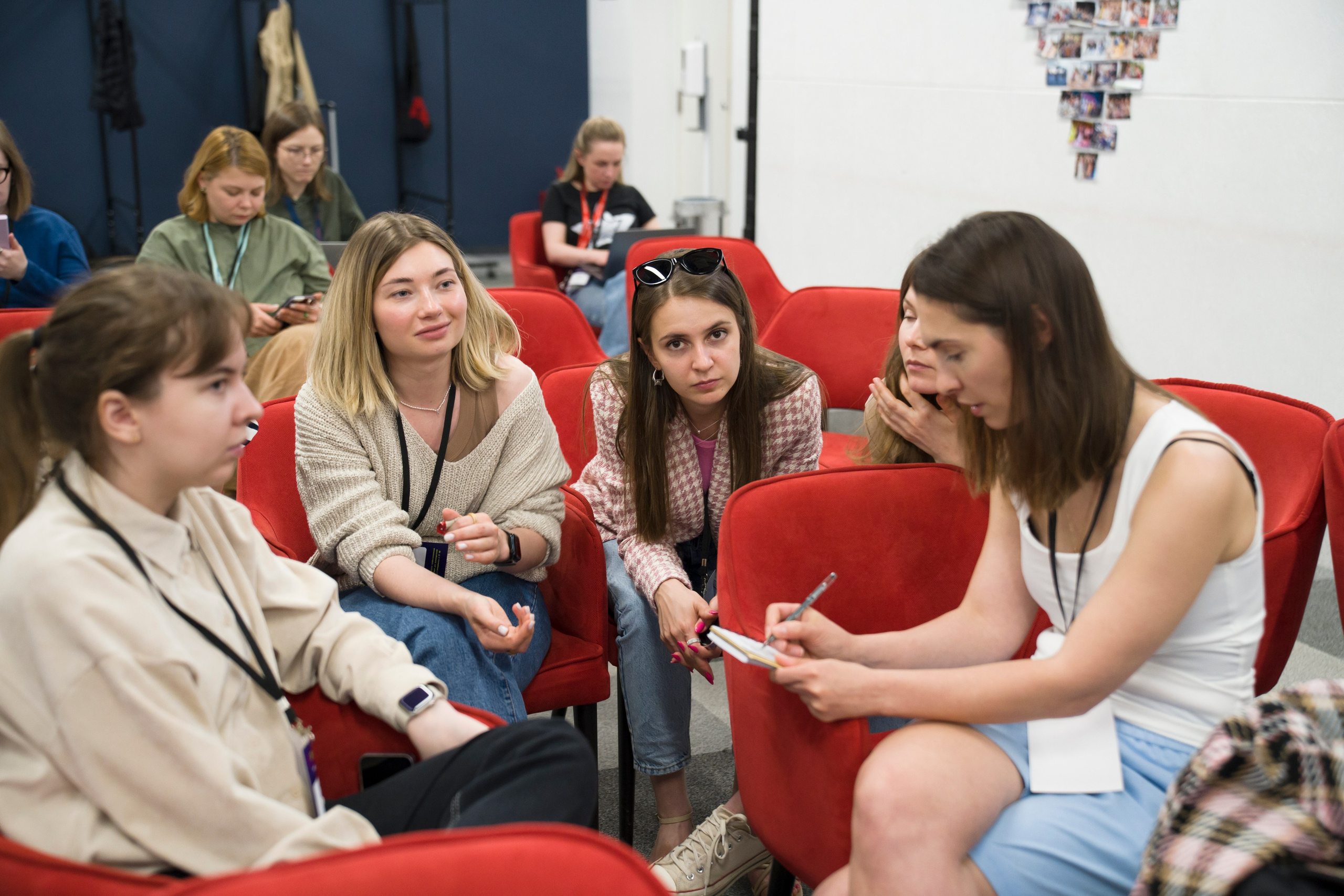 Семинары, тренинги, квизы. Фотограф в Санкт-Петербурге. Репортажная и все съёмки для бизнеса