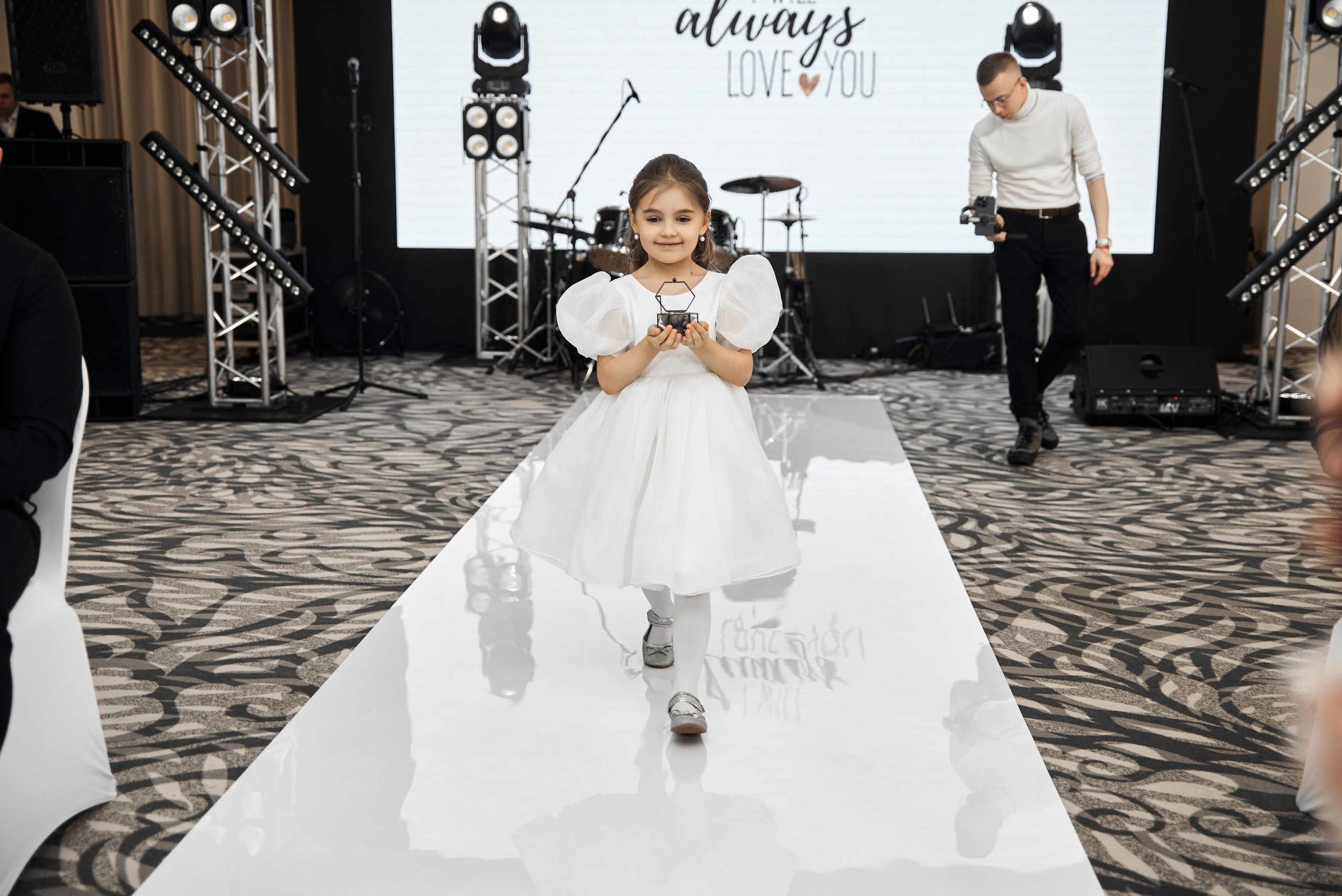 EKATERINA & ARTEM. Фотограф Михаил Ефремов