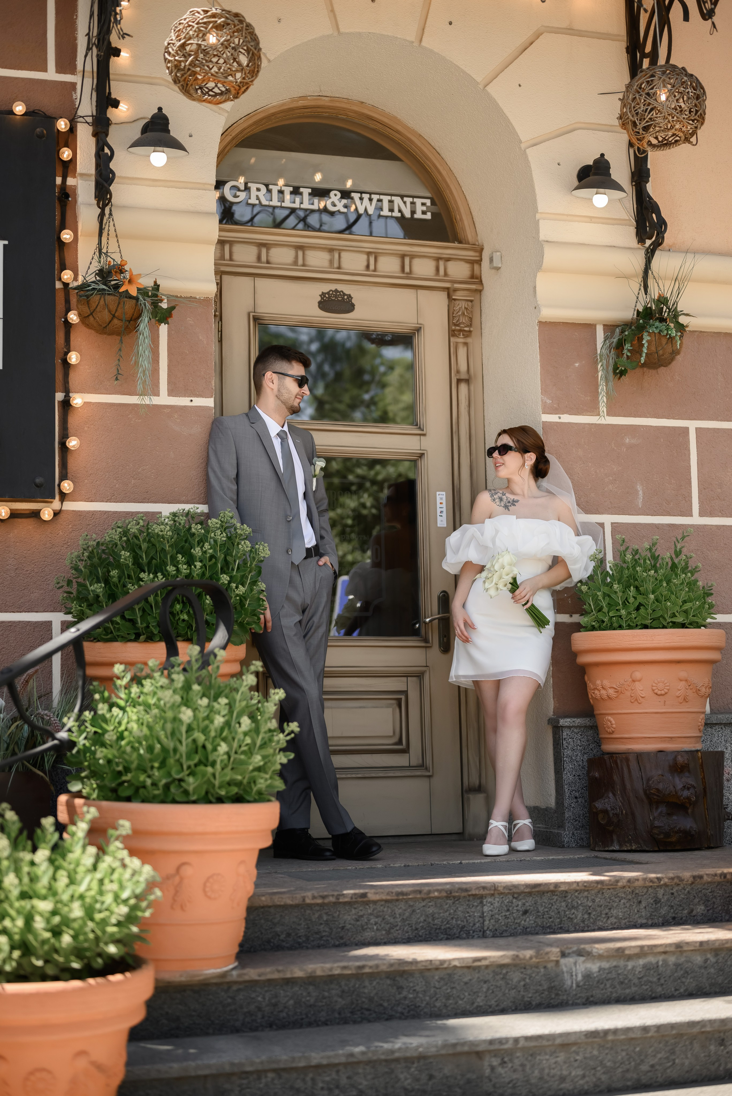 Прогулка в театре и по центру города. Юлия Басня семейный и свадебный фотограф в Донецке