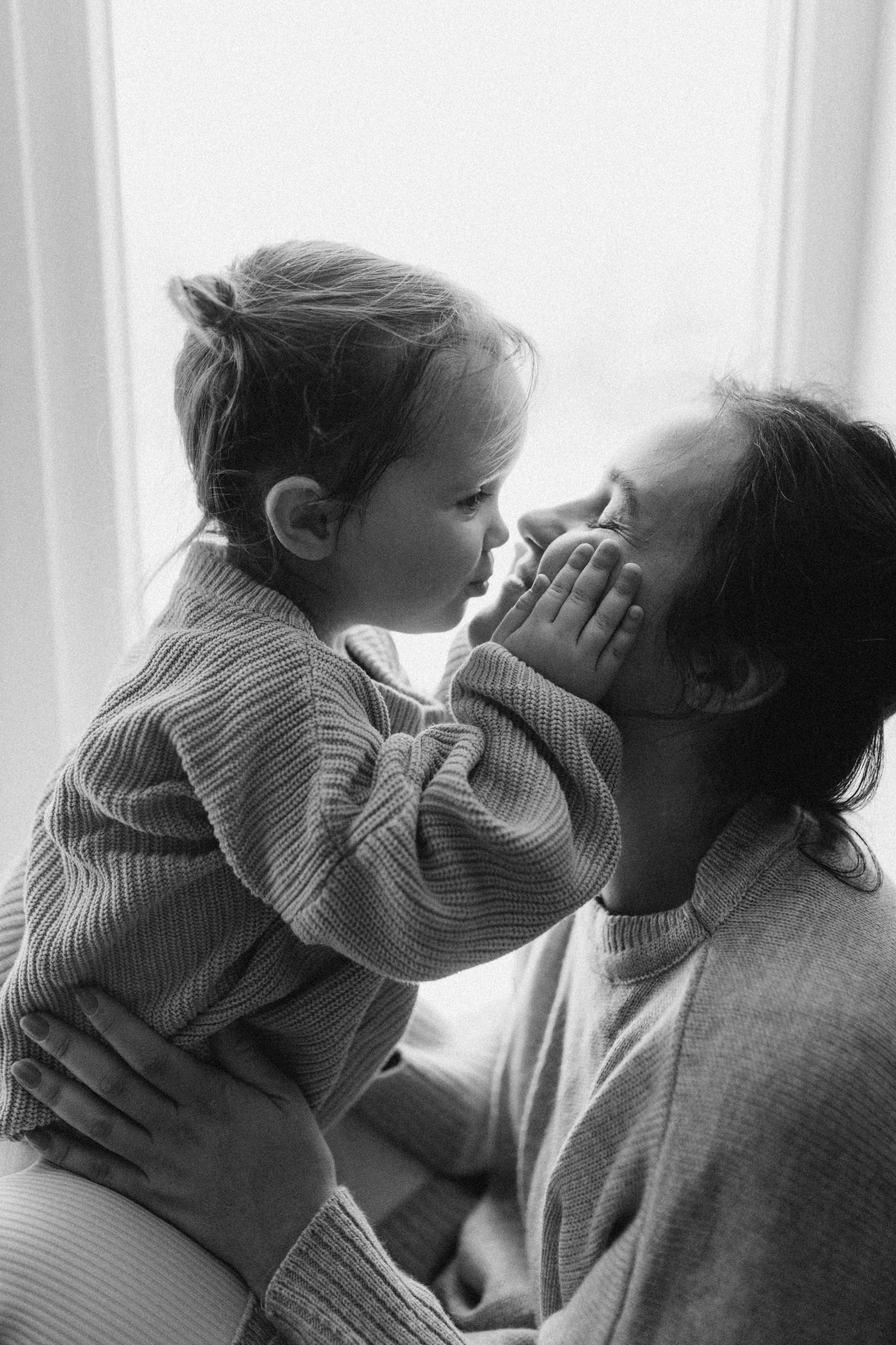 Юля и Мия. Семейный и домашний фотограф Советский Югорск Екатерина Цыганок