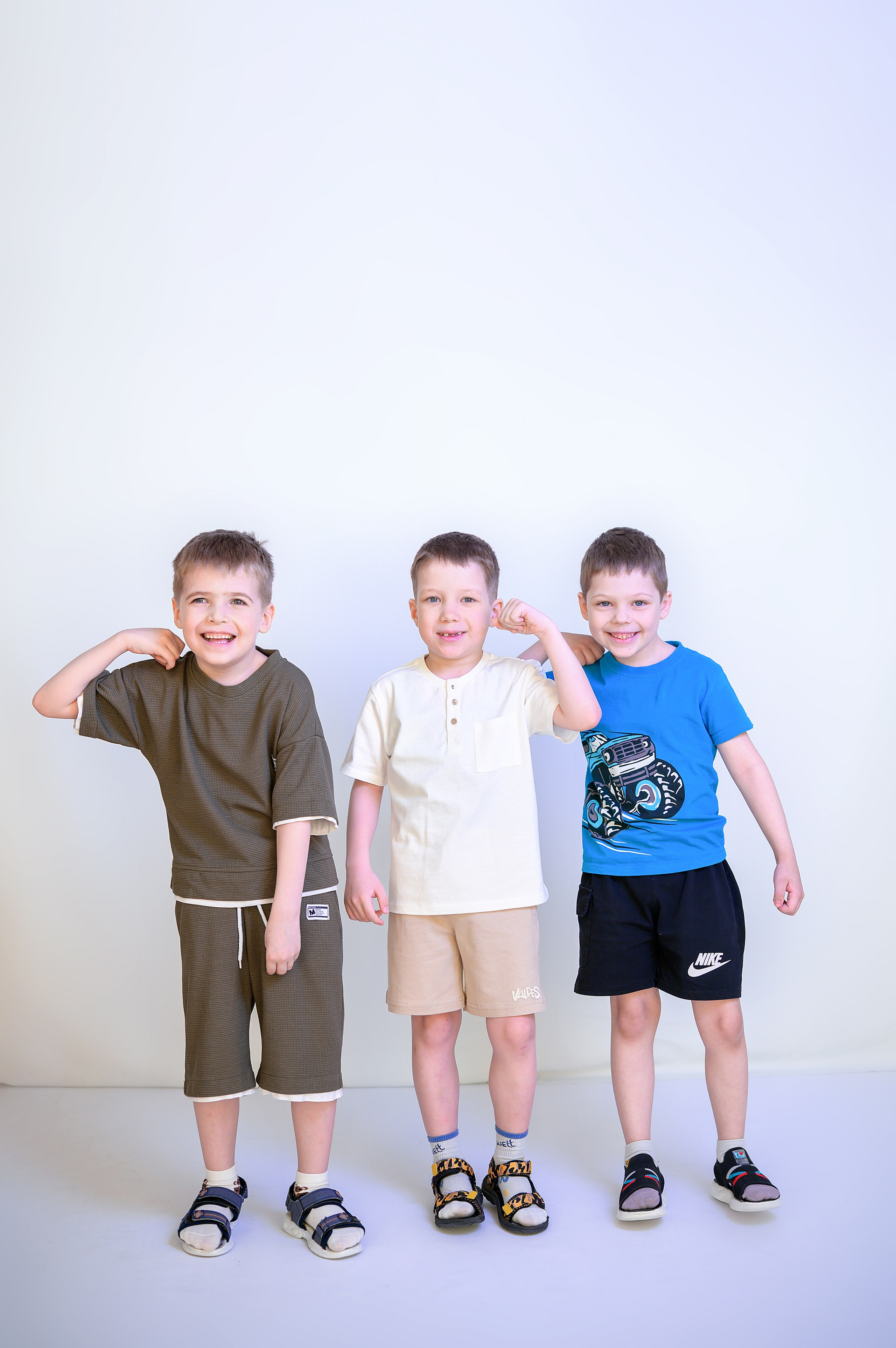 Д/с№ 3к3 группа «Фантазёры» (индивидуальный дизайн) + рисунки детей. Фотограф новорожденных, семейный детский в Тюмени Татьяна Морозова