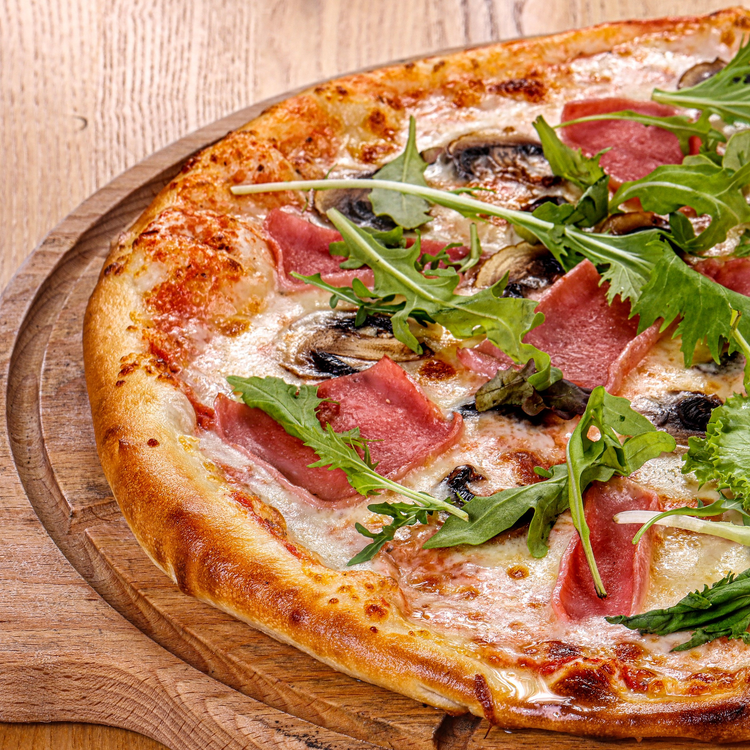 Фотосъемка пиццы. Заказ по тел.: +7 (906) 006-90-22. Фуд-фотограф Андрей Старостин — съемка еды в Москве. 9000 руб. в час