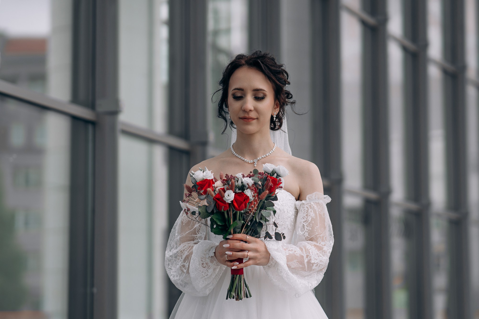 Свадебная фотосессия летом с выездной регистрацией. Свадебный и репортажный фотограф в Ярославле Евгений Сальников