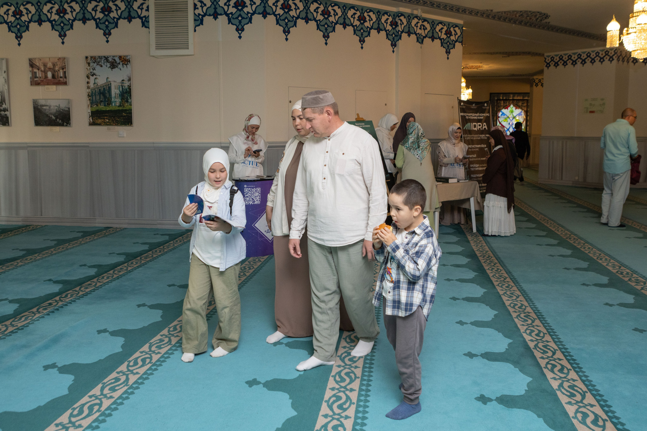 Мавлид в Московской Соборной Мечети. Рекламный, предметный, репортажный, семейный фотограф и художник в Москве