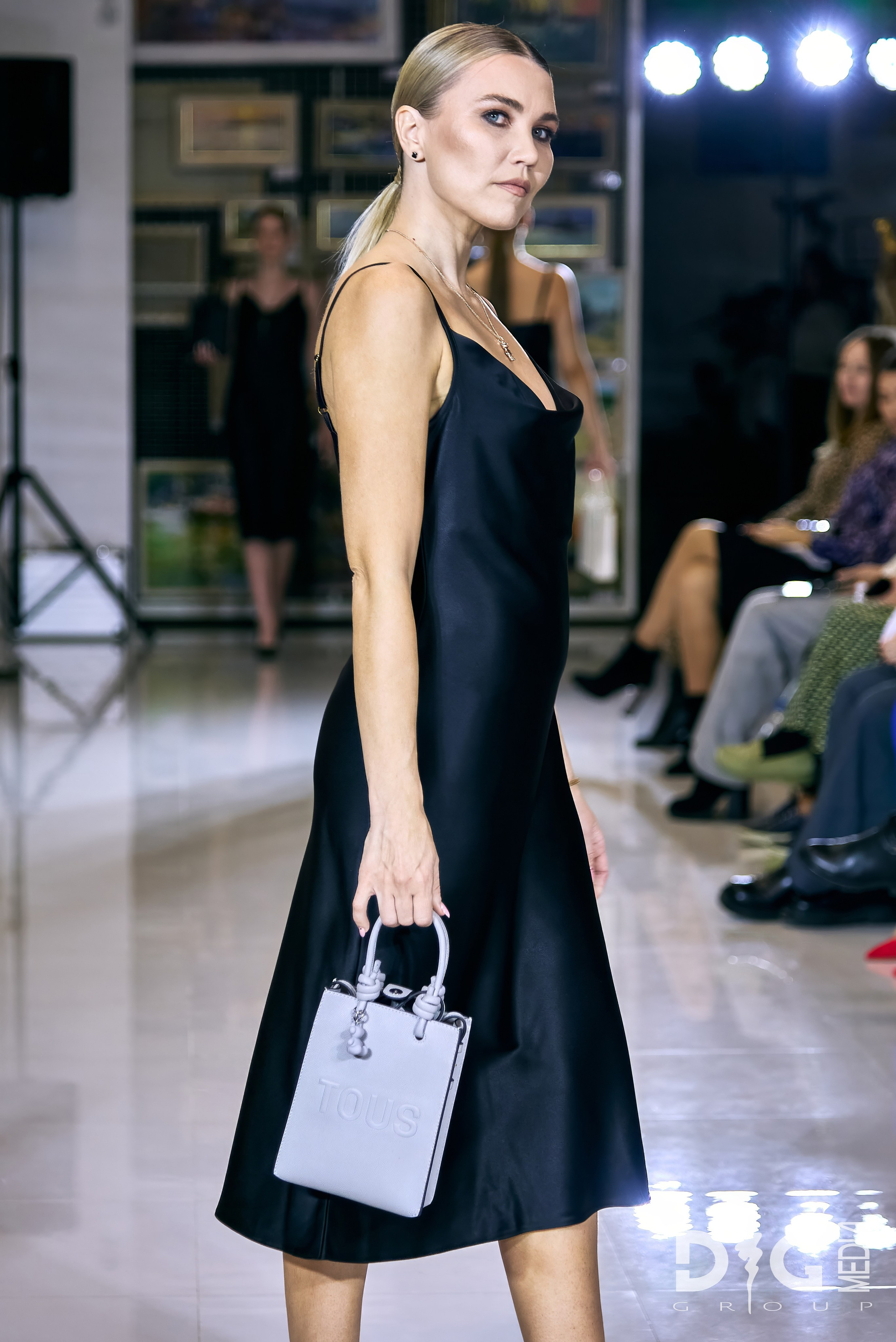 Tous | fashion show. Showbiz | Fashion | Reportage