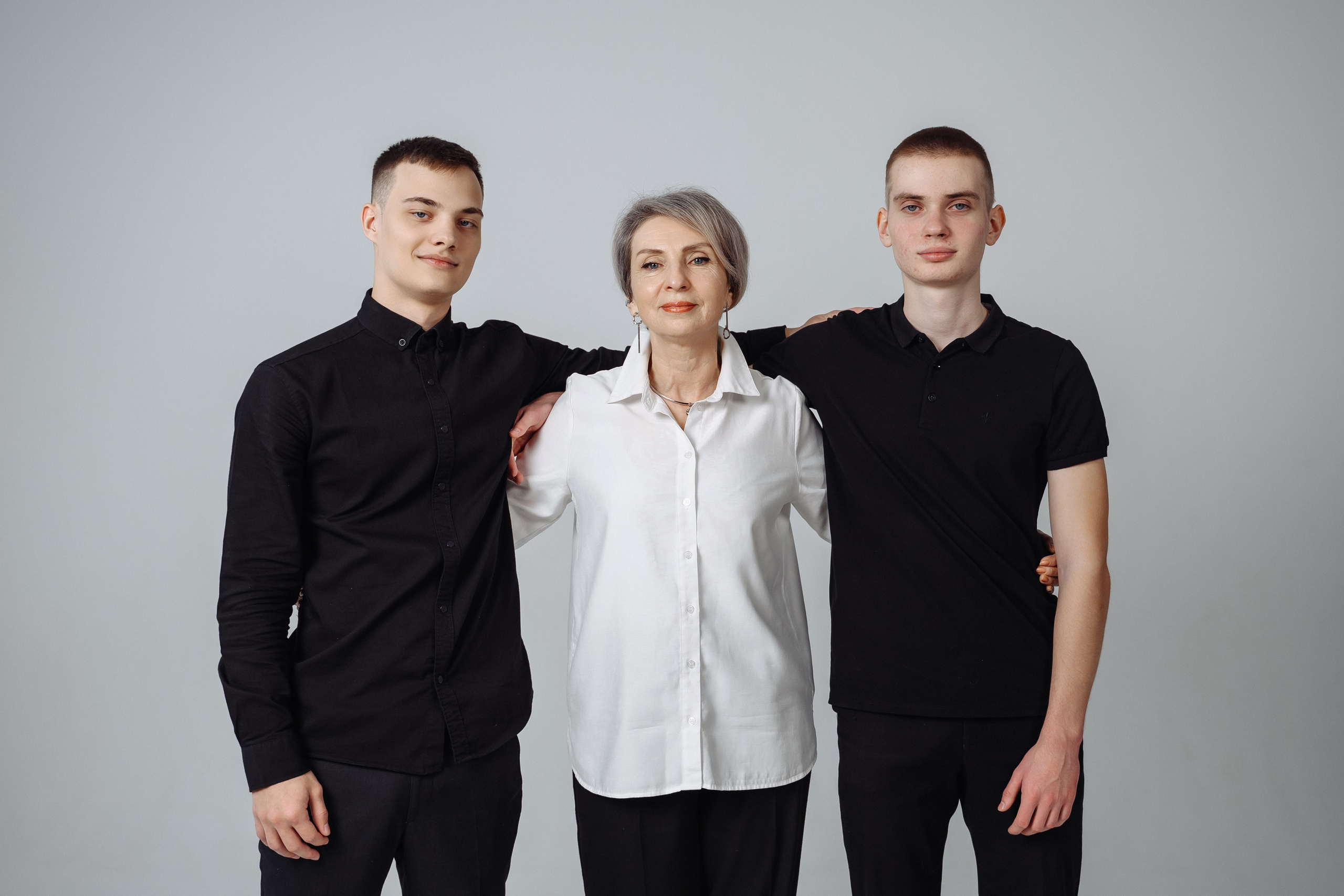 ВЫПУСКНИКИ 11 КЛАСС. МАРГАРИТА КУДРЯШОВА СВАДЕБНЫЙ И СЕМЕЙНЫЙ ФОТОГРАФ ТВЕРЬ МОСКВА