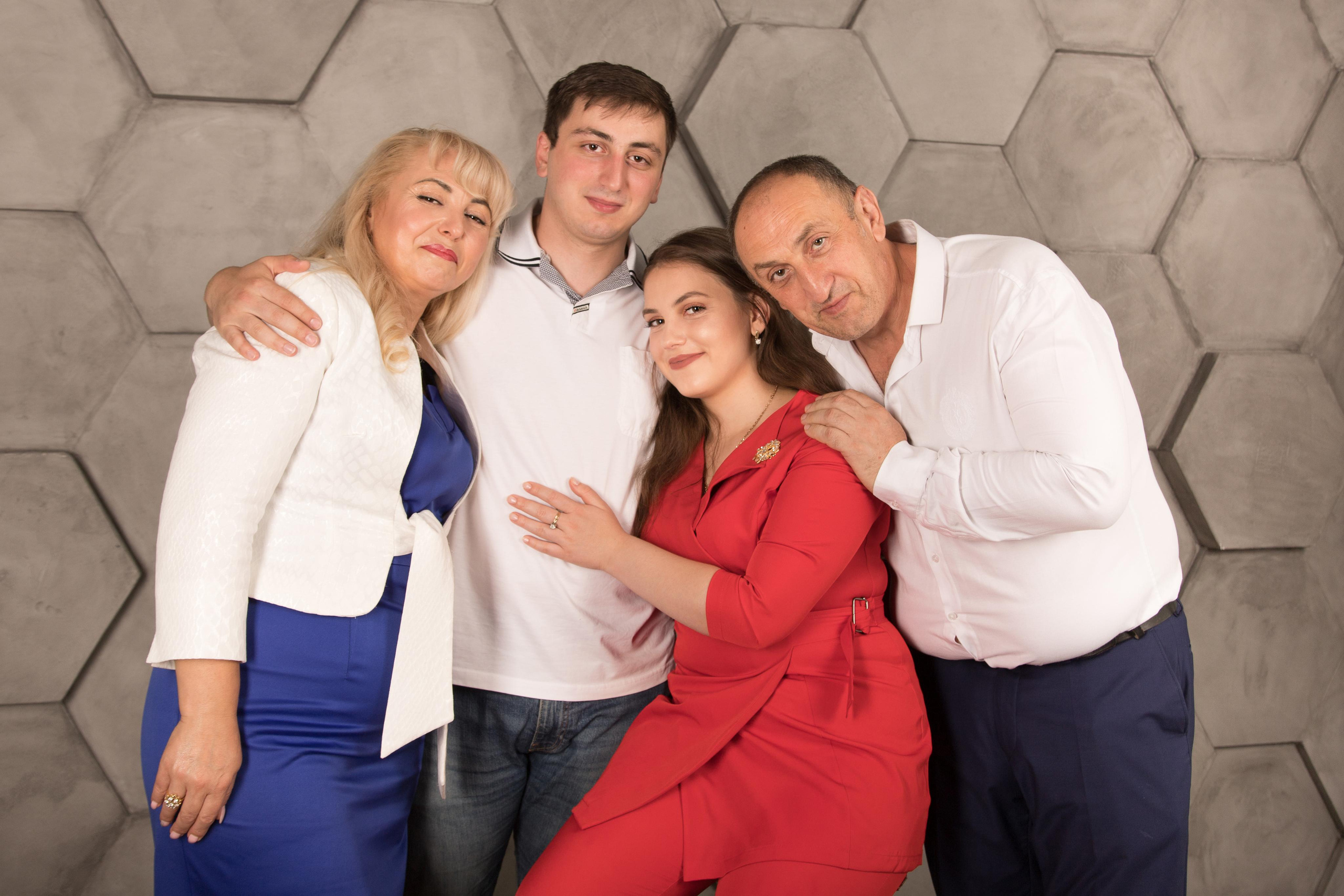 Семейная фотосессия. Школьный фотограф в г. Нальчик Галимат Абитова