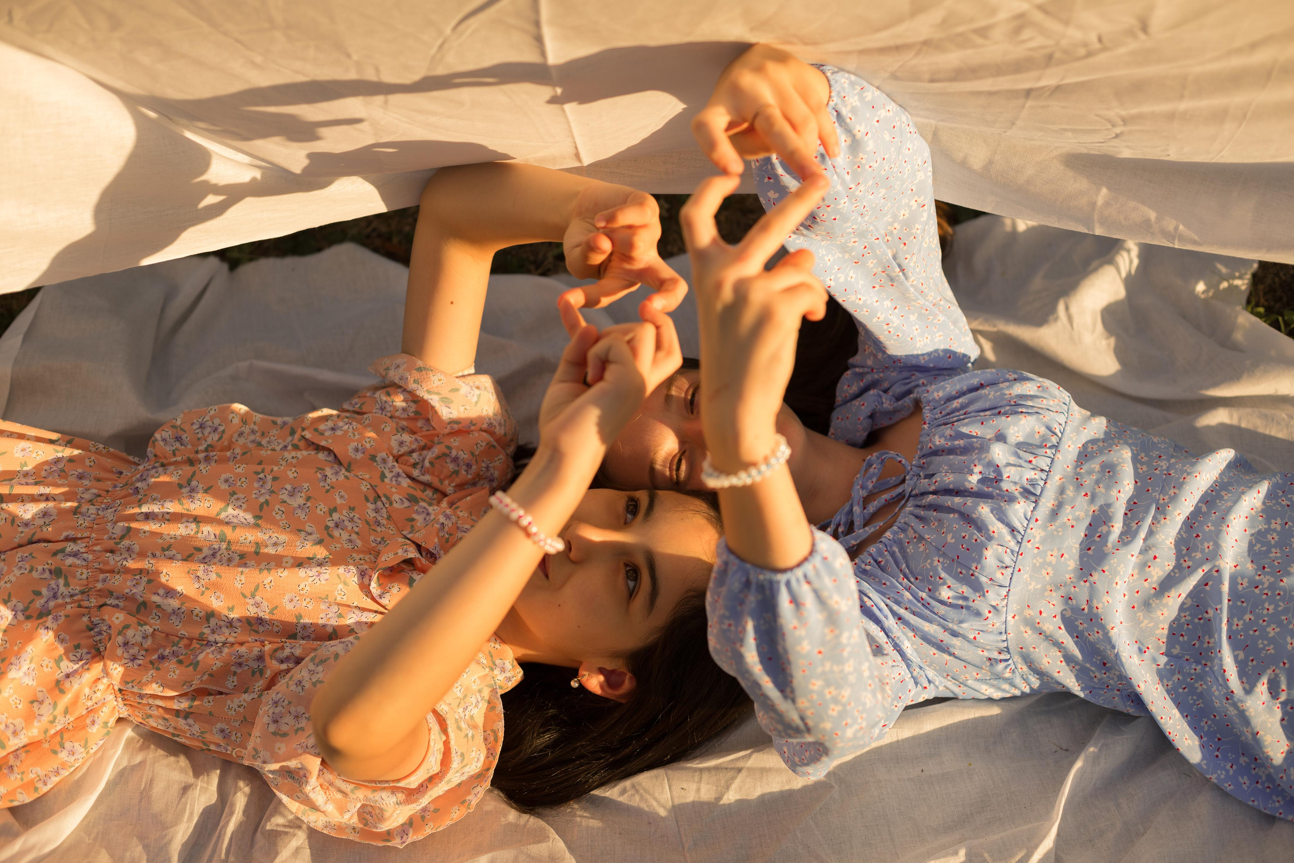 Подружки). Школьный фотограф в г. Нальчик Галимат Абитова