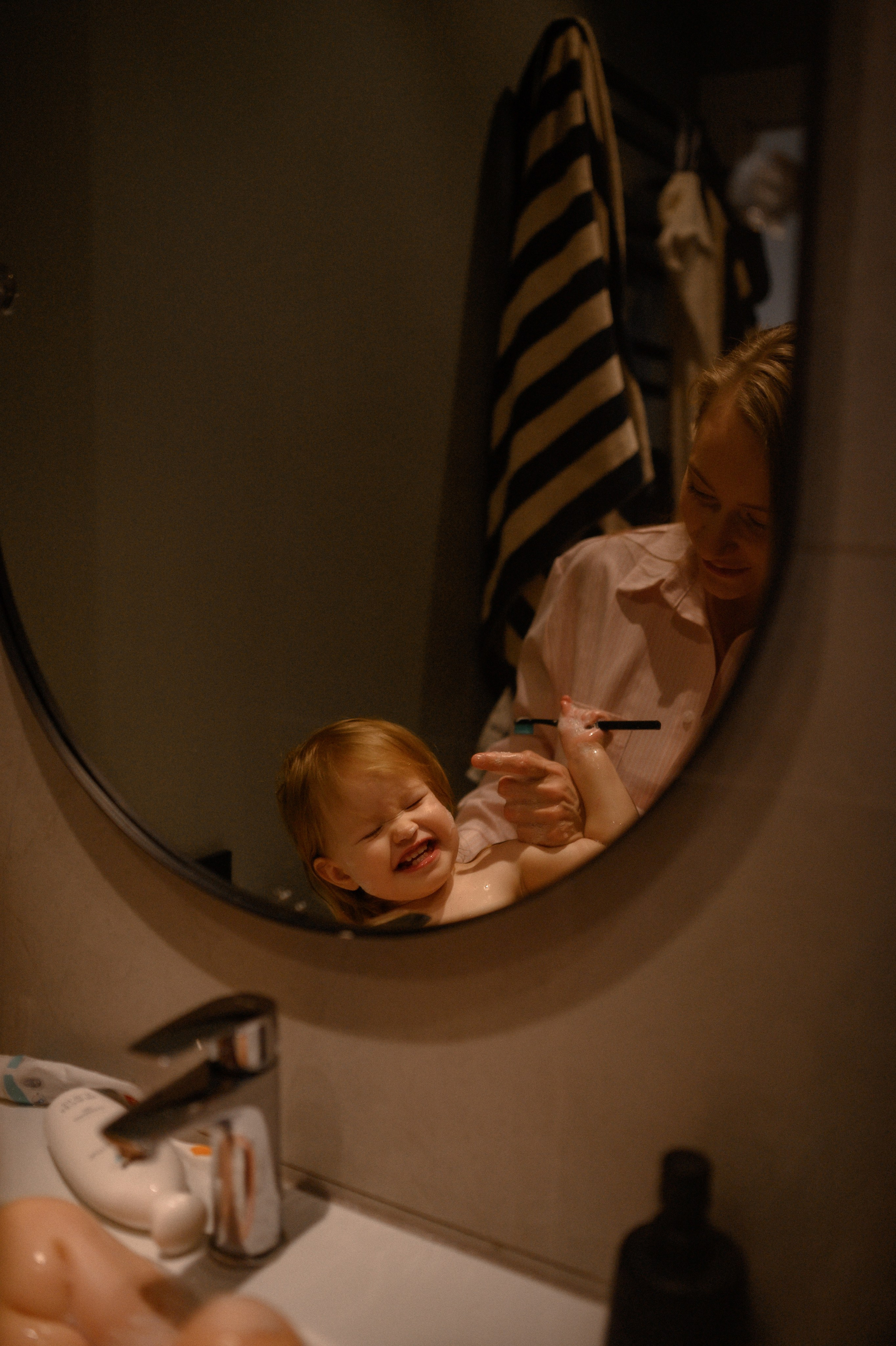 Даша и Варя дома. Семейный и свадебный lifestyle-фотограф в Москве Мария Петрова