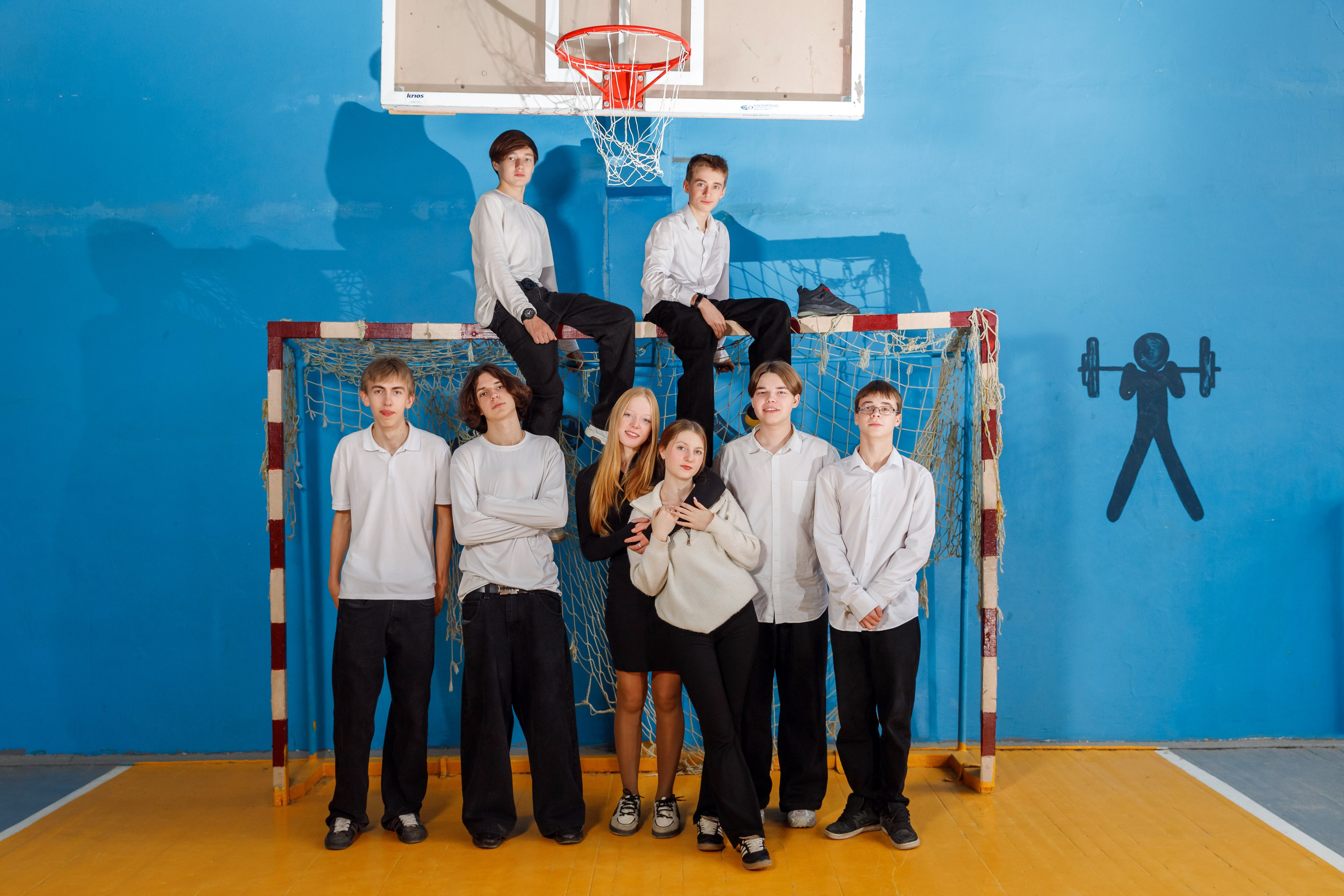 И В ШКОЛЕ ЕСТЬ ЖИЗНЬ. Марина Ушакова. Фотограф. Выпускные альбомы. г. Краснодар