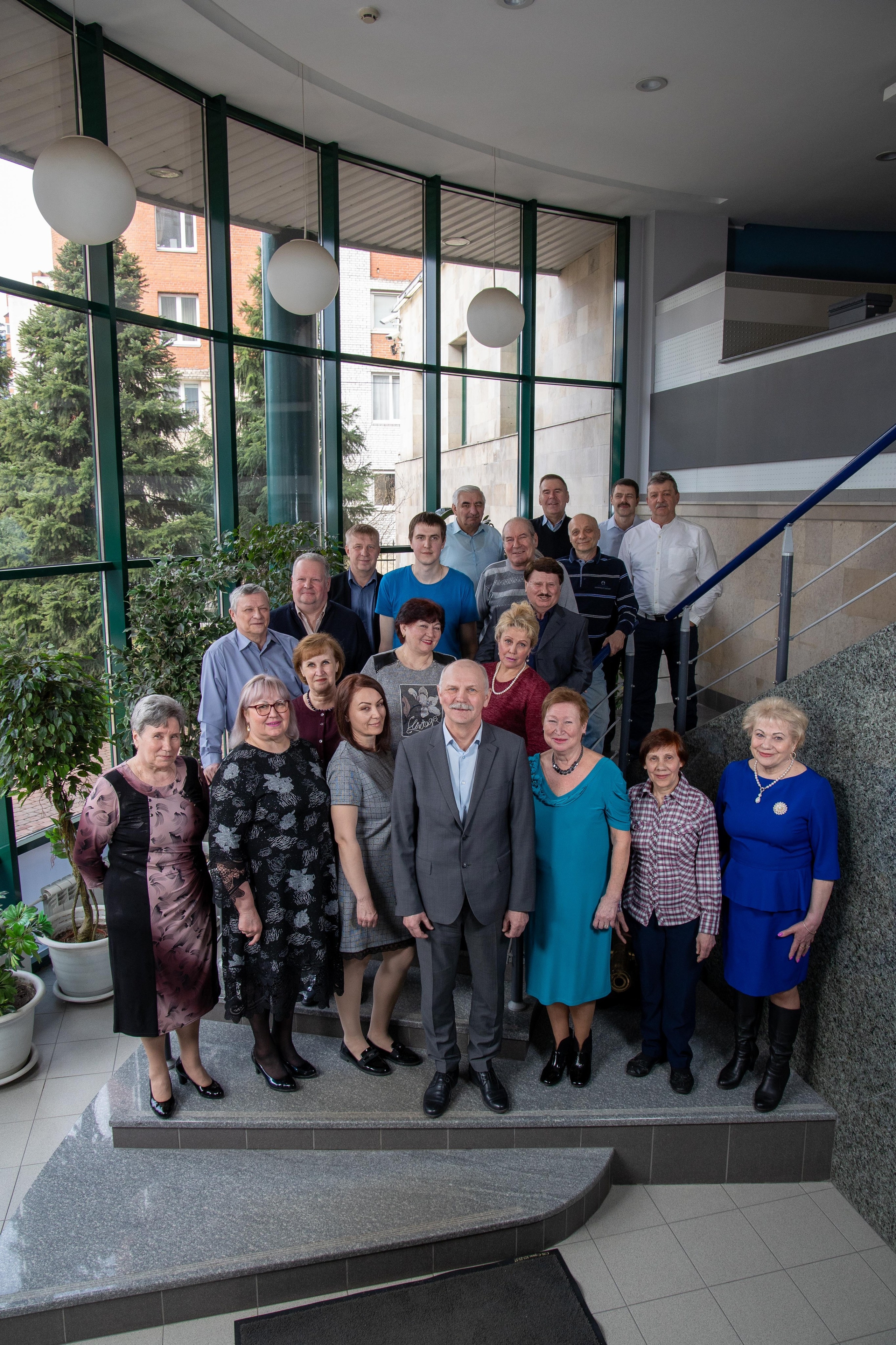 СТРОИТЕЛЬНЫЙ ТРЕСТ