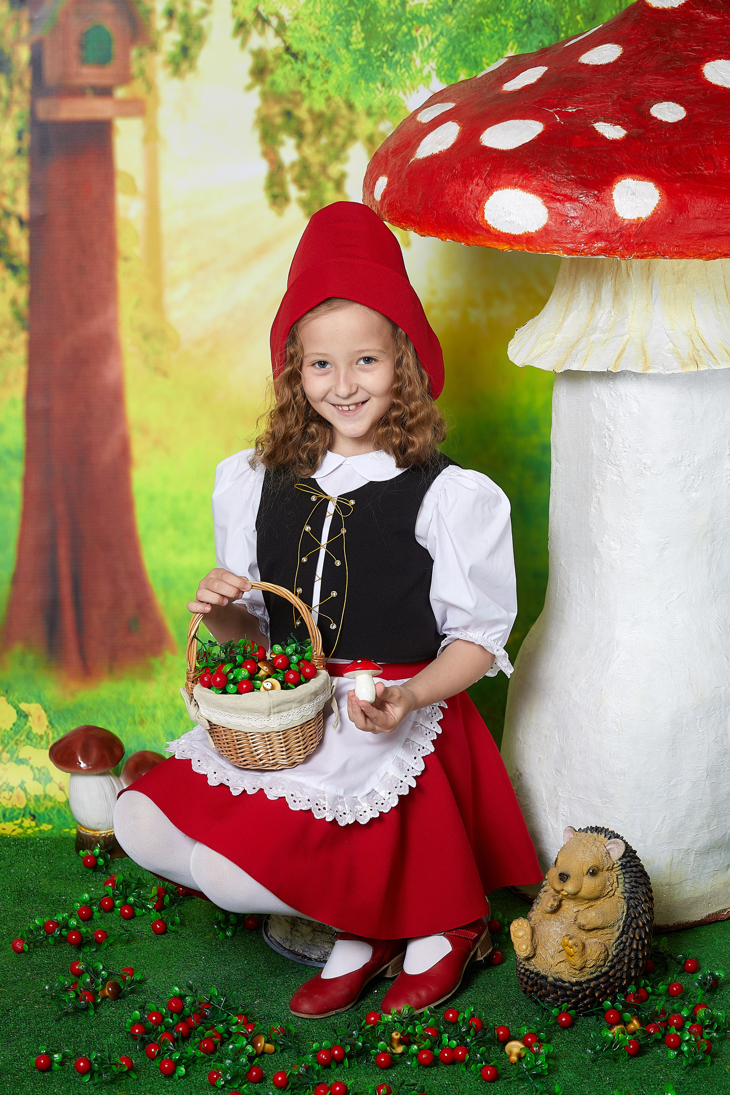 Под грибом. Детская выездная фотостудия