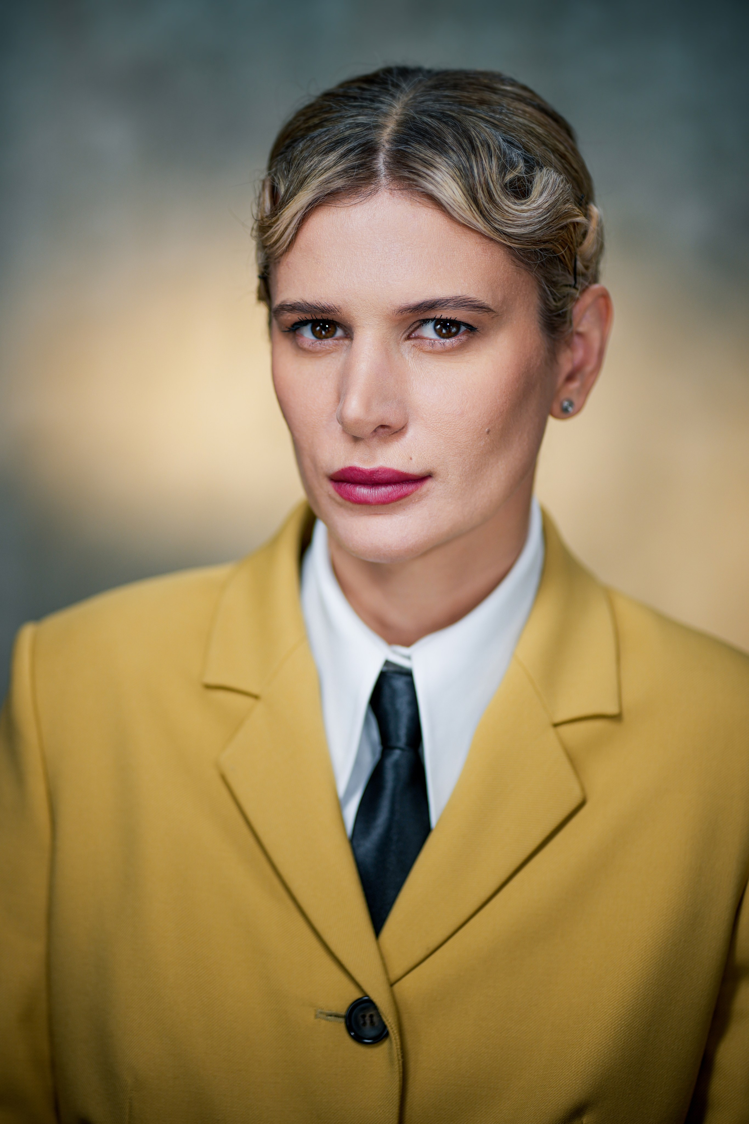 Актриса Надежда Мирошникова. Портретная съемка в Москве, студийный фотограф Игорь Фомин