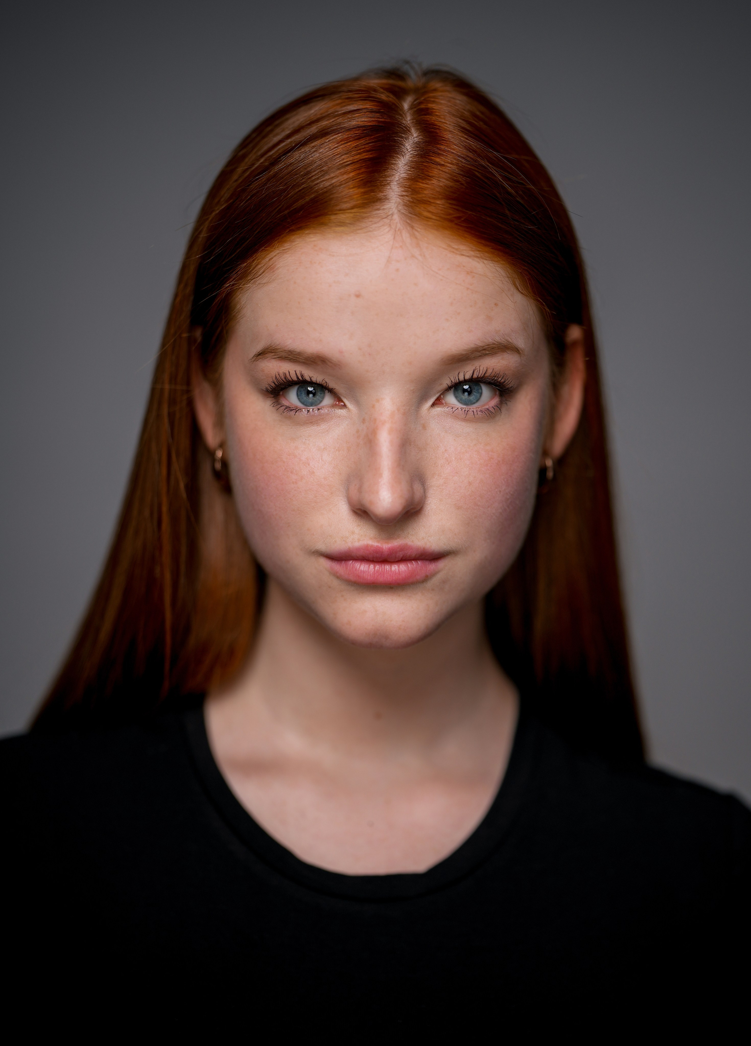 Актриса Алеана Антонюк. Портретная съемка в Москве, студийный фотограф Игорь Фомин
