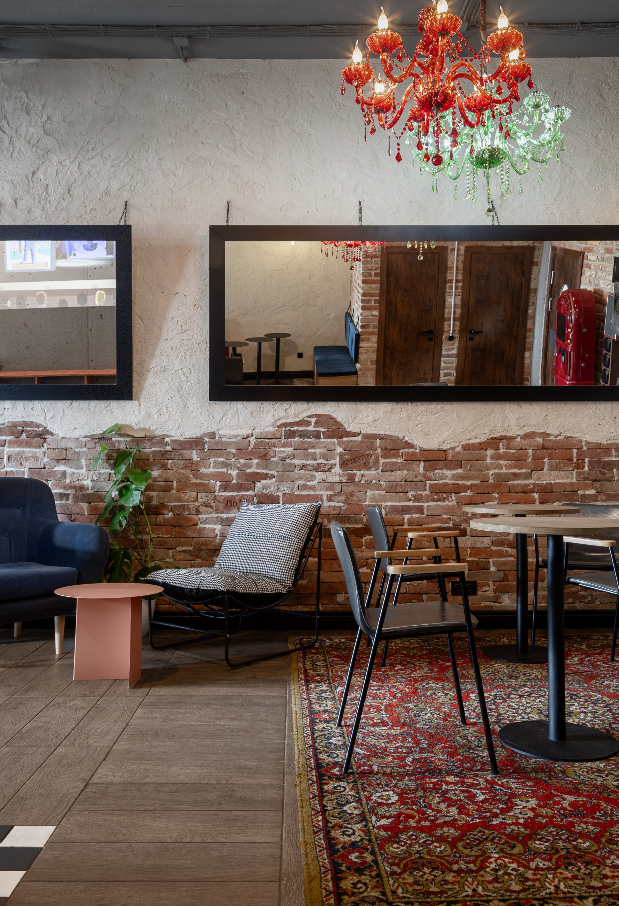 Dive Bar by Lena Golubinskaya. Ekaterina Symidi. Interior Photographer