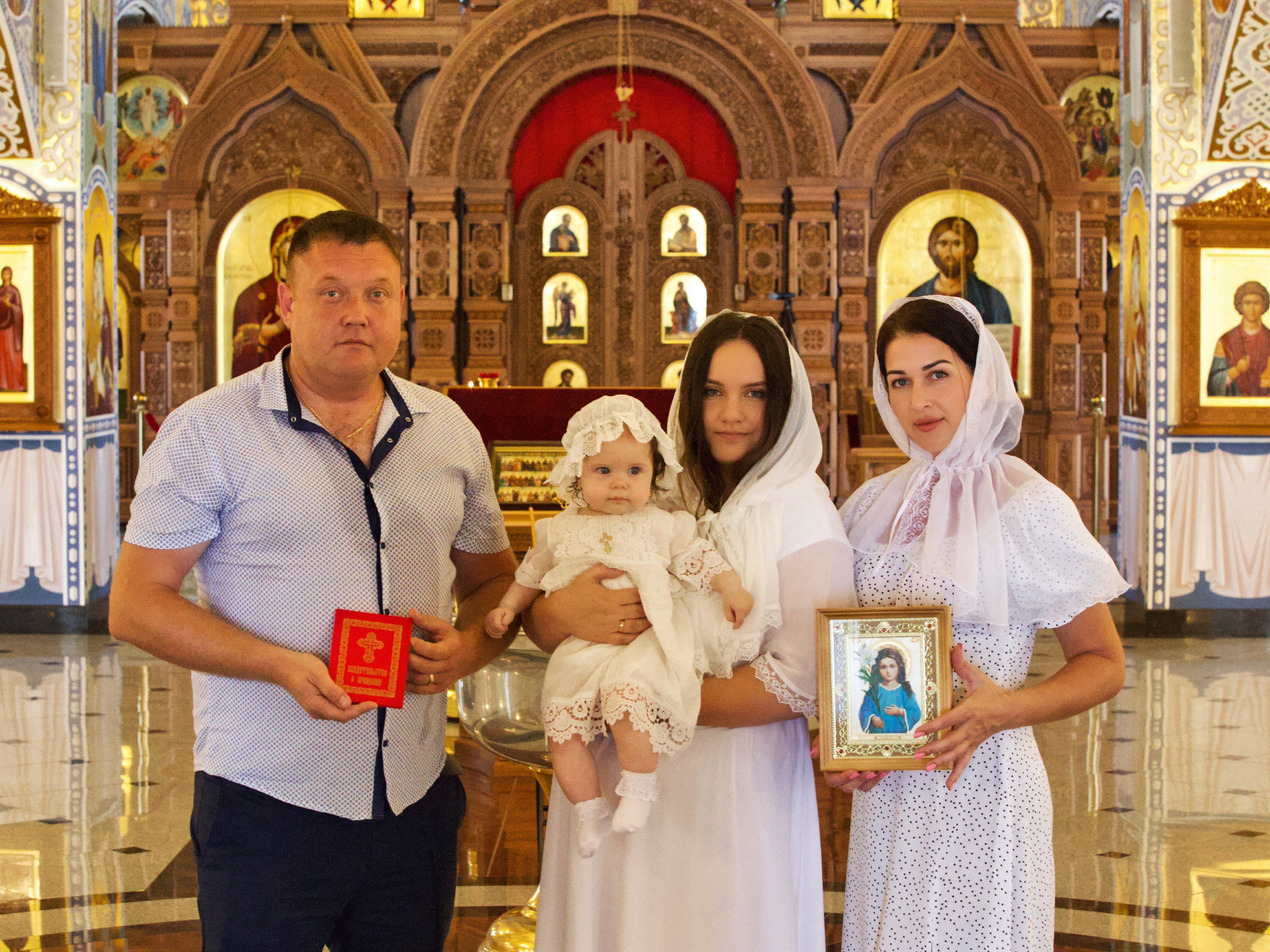 Крестины София. Репортажный фотограф Анапа