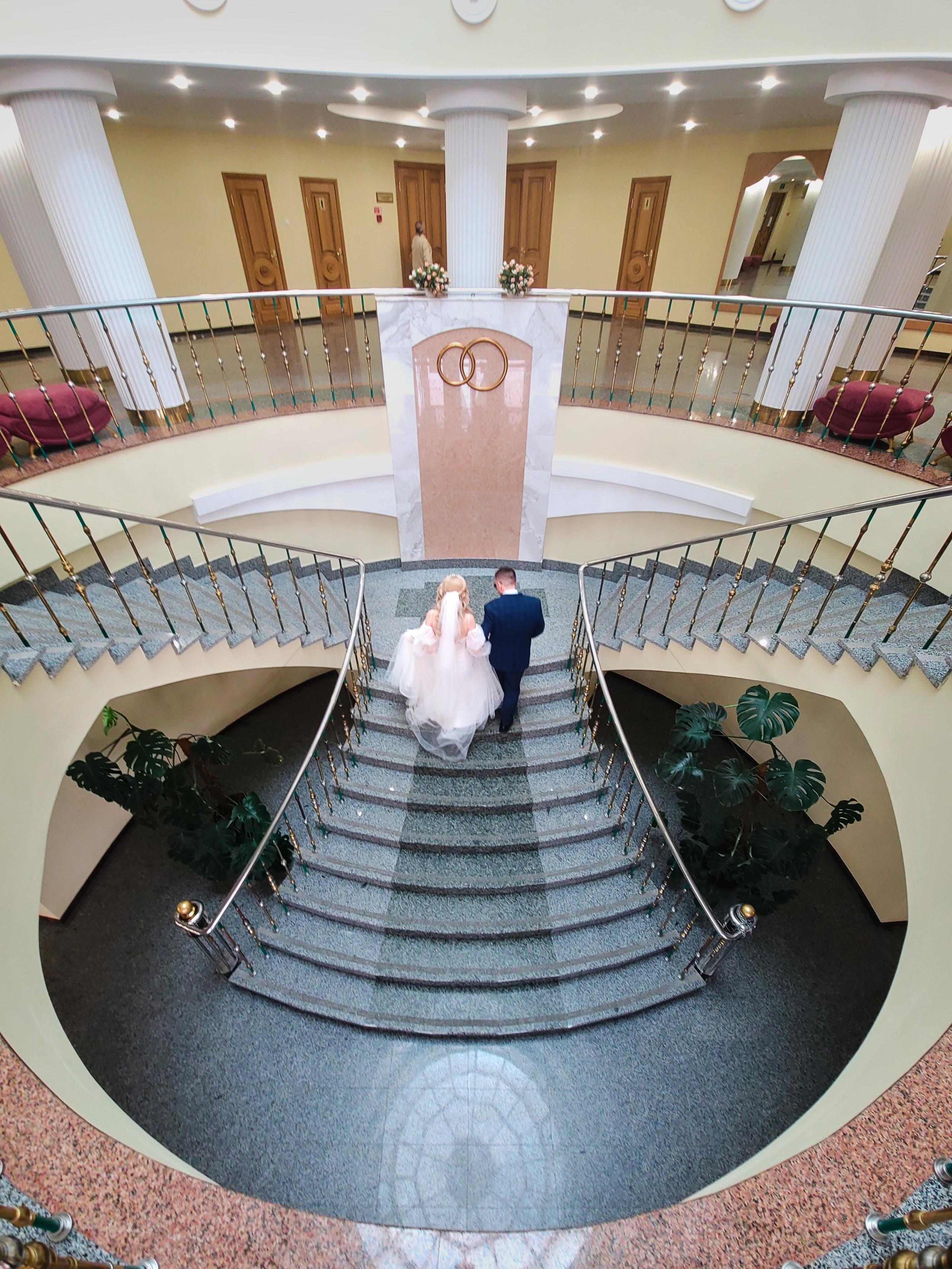 Фотограф Старый Оскол, Губкин. Свадебная фотосессия, доступная цена. Профессиональный фотограф Старый Оскол, Губкин — свадьба, венчание, крещение, юбилей и день рождения