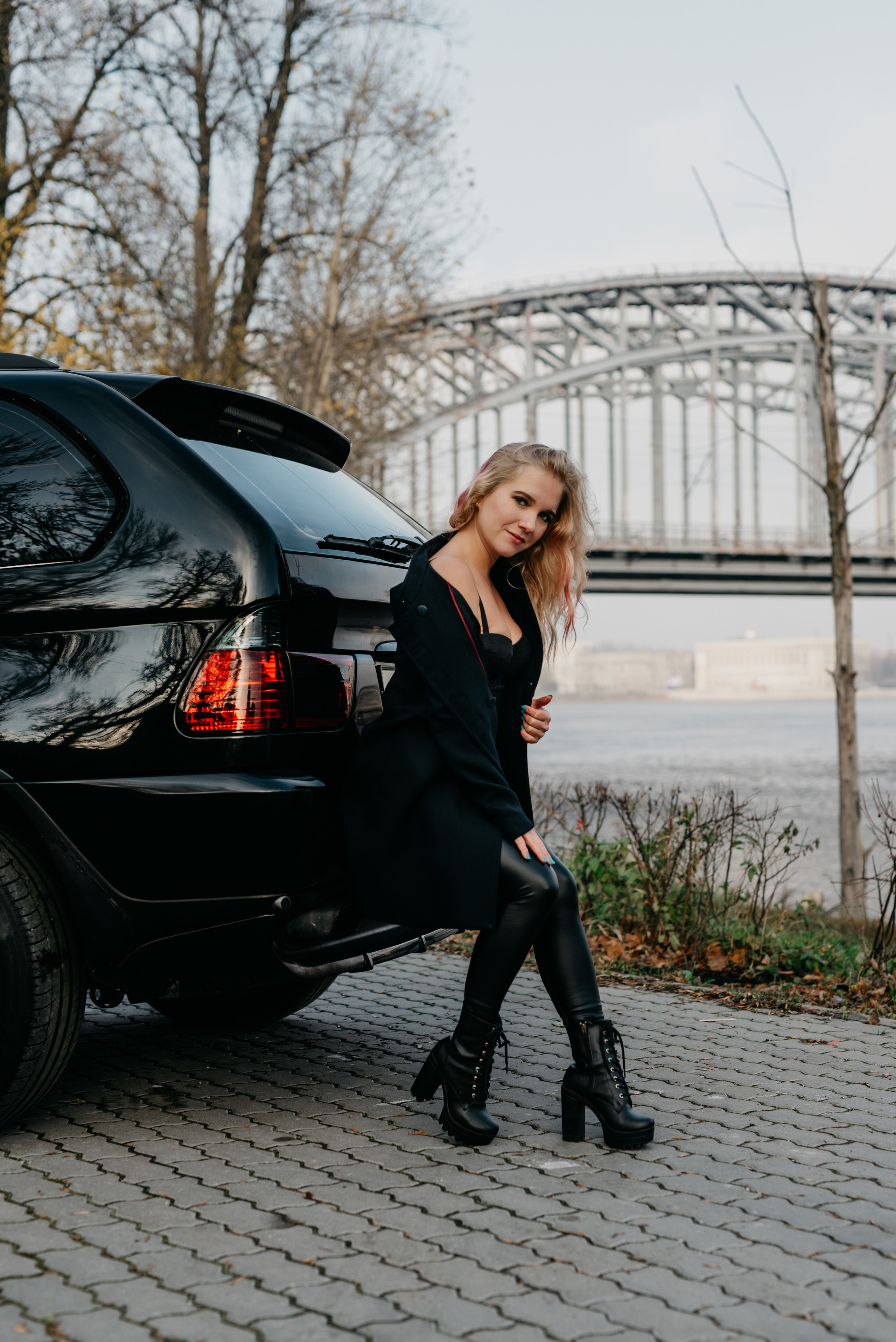 Юлия и BMW X5. Фотограф в Санкт-Петербурге и Ленинградской области