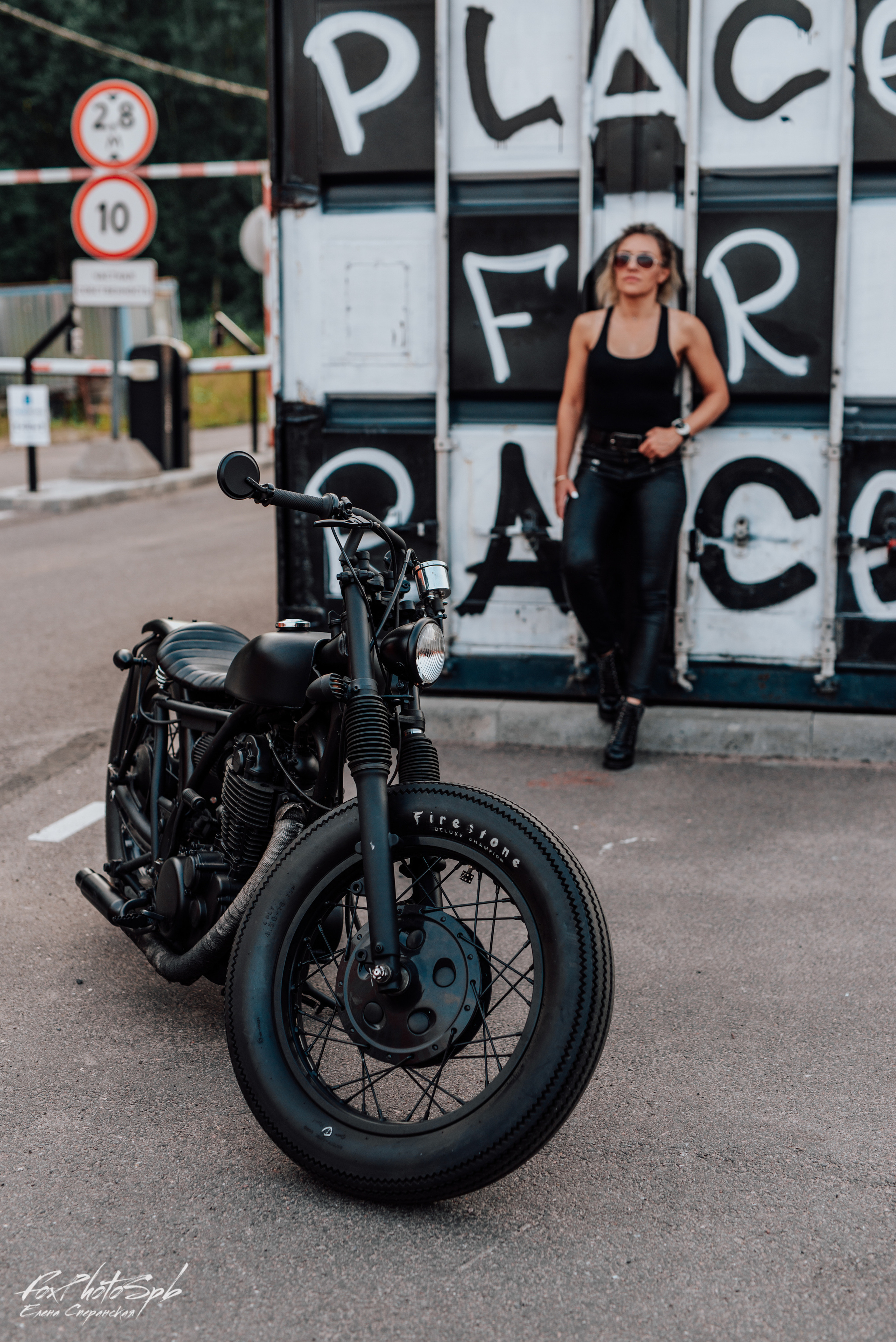 Ольга и Custom Moto. Фотограф в Санкт-Петербурге и Ленинградской области
