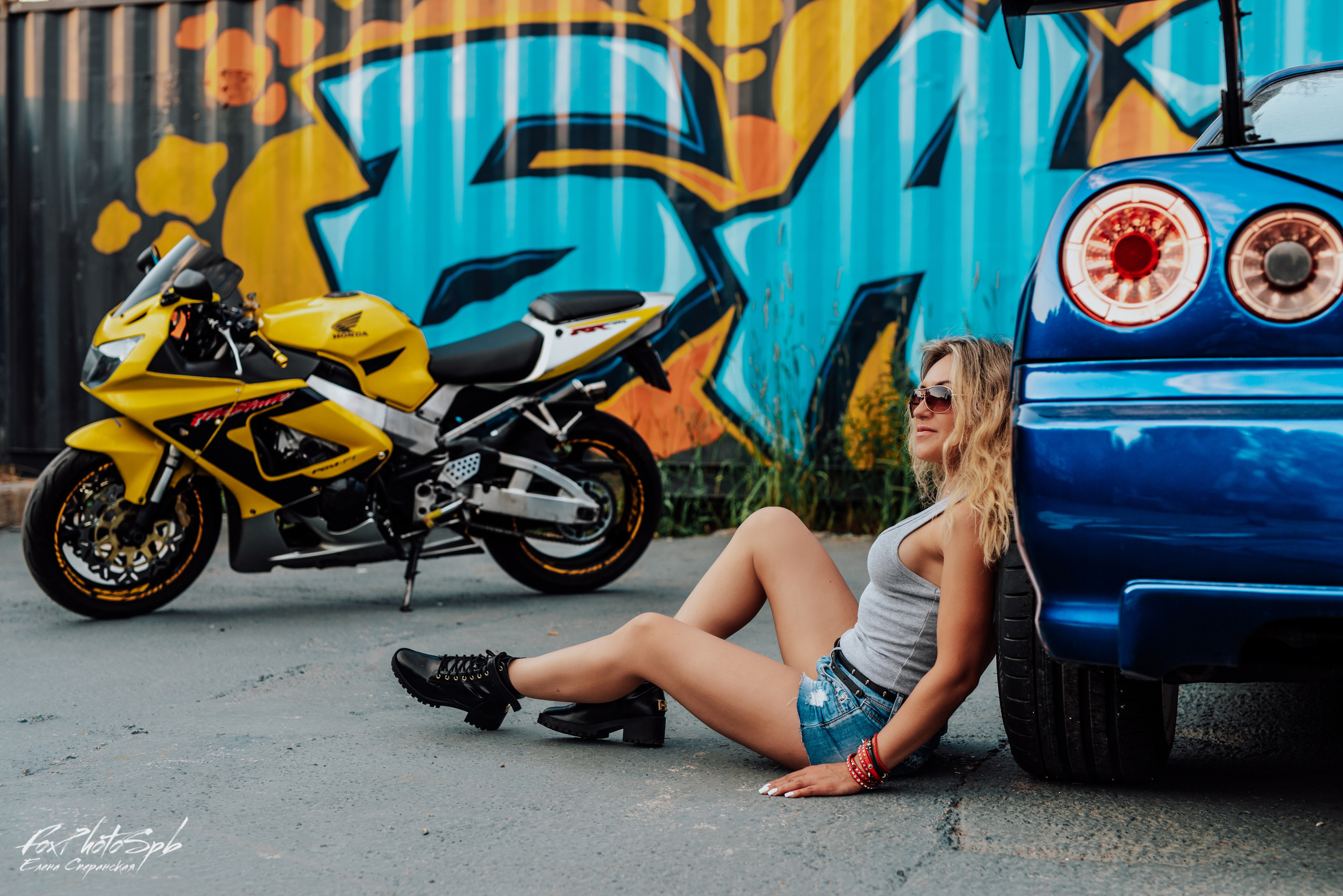 Ольга и HONDA CBR. Фотограф в Санкт-Петербурге и Ленинградской области