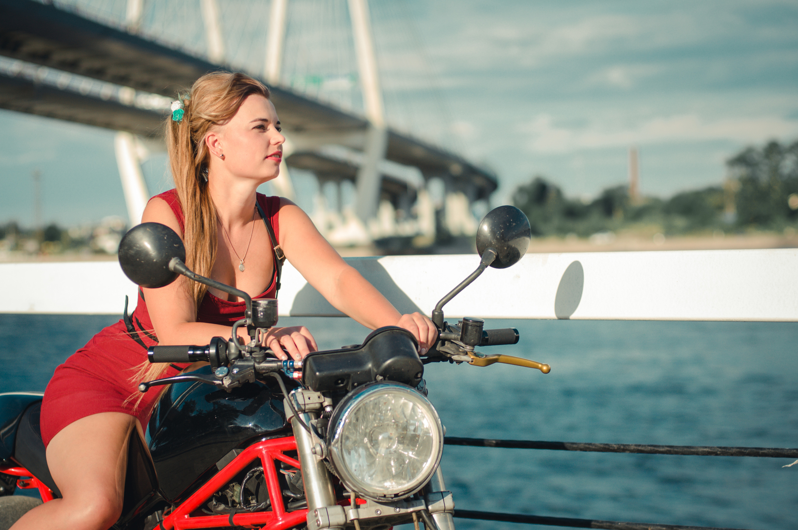 Дарья. Вантовый мост. Фотограф в Санкт-Петербурге и Ленинградской области