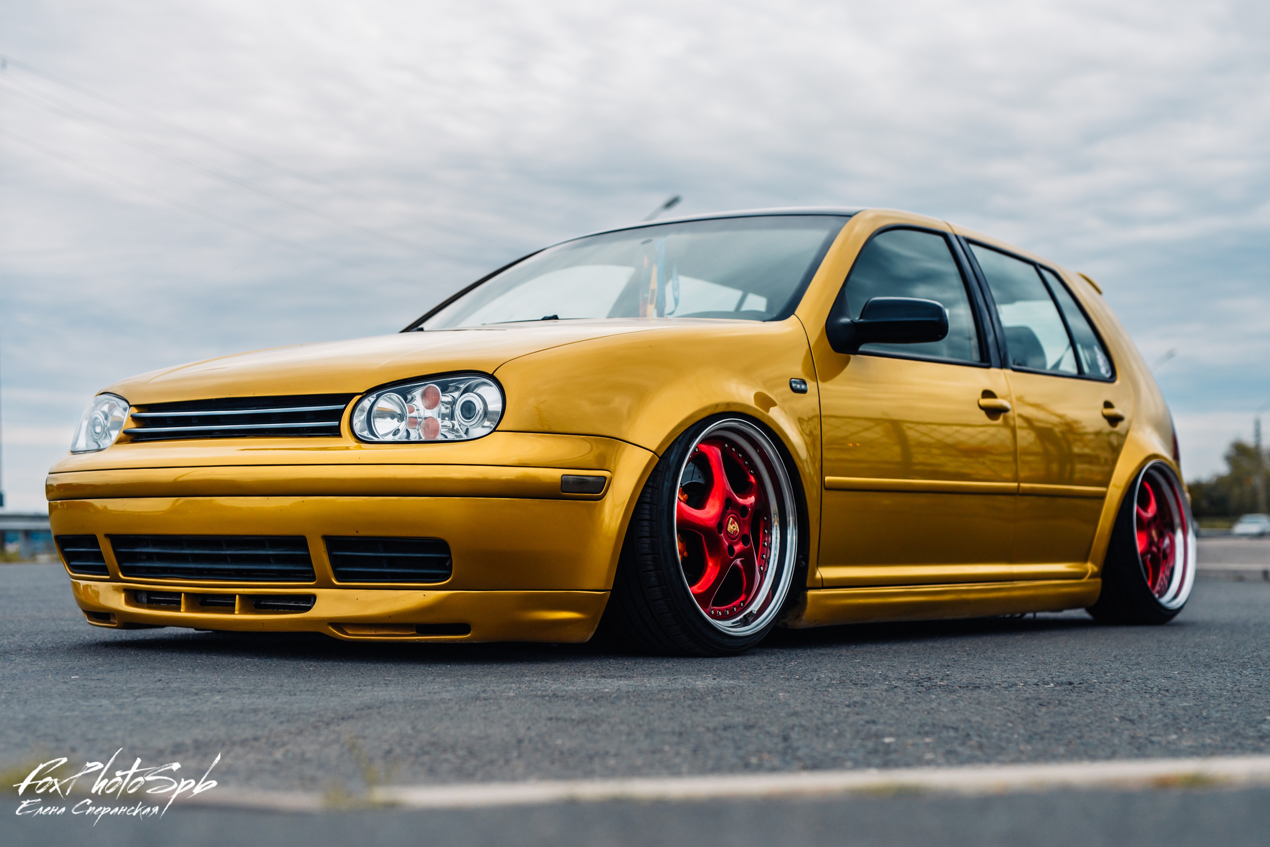 Volkswagen Golf Lemonade. Фотограф в Санкт-Петербурге и Ленинградской области