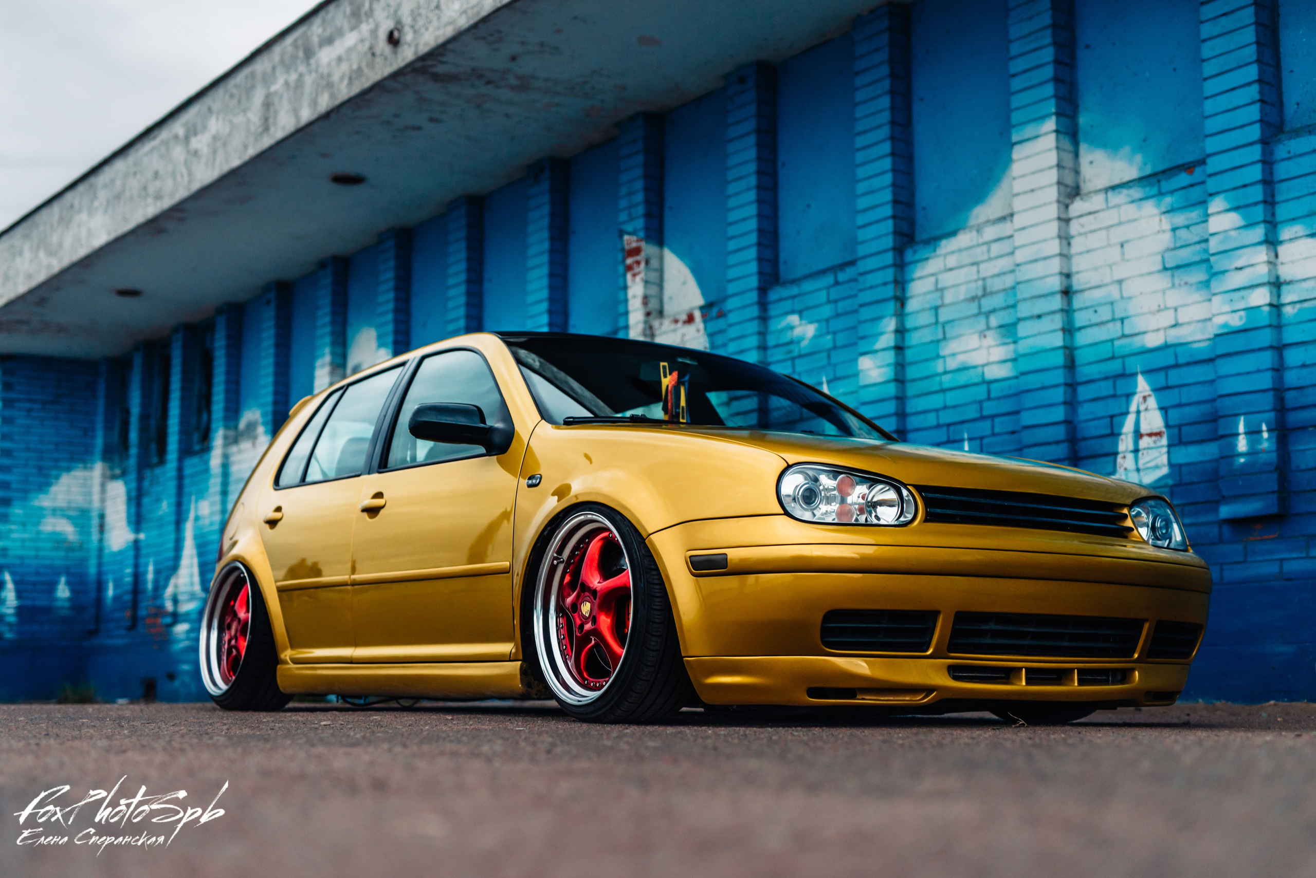 Volkswagen Golf Lemonade. Фотограф в Санкт-Петербурге и Ленинградской области