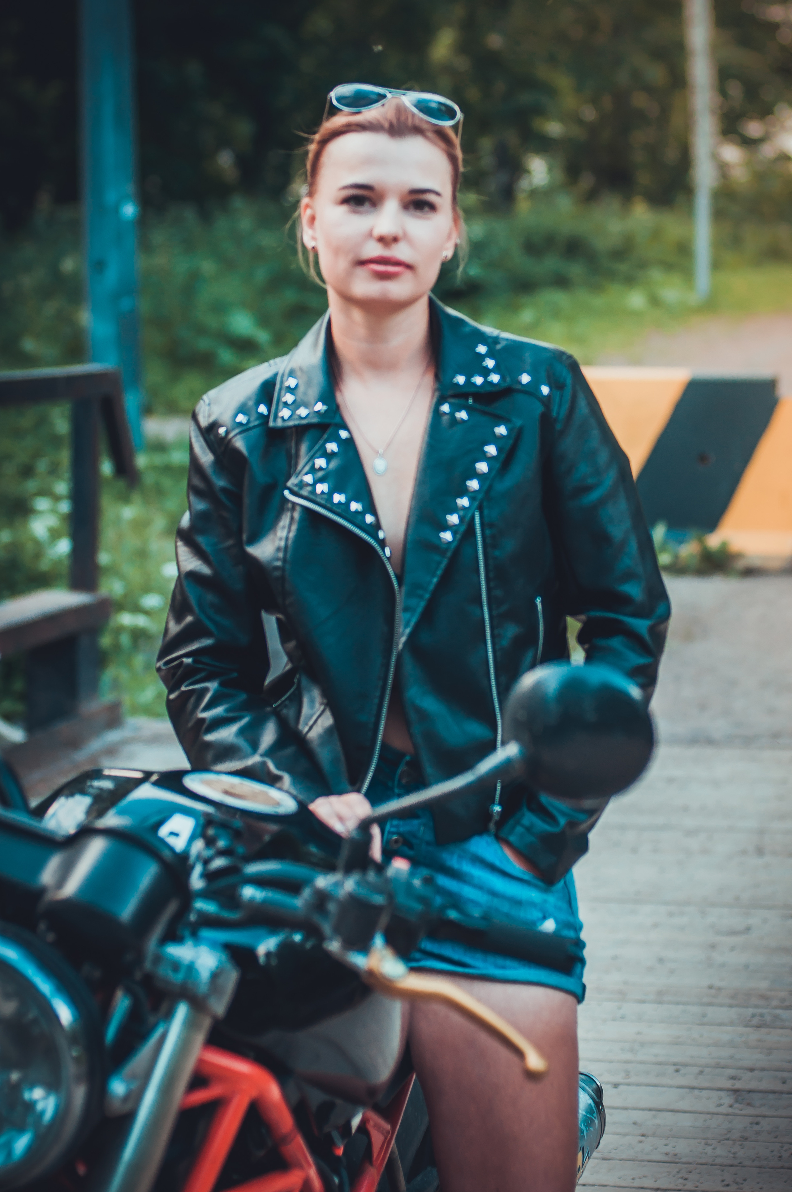 Дарья и мото. Фотограф в Санкт-Петербурге и Ленинградской области