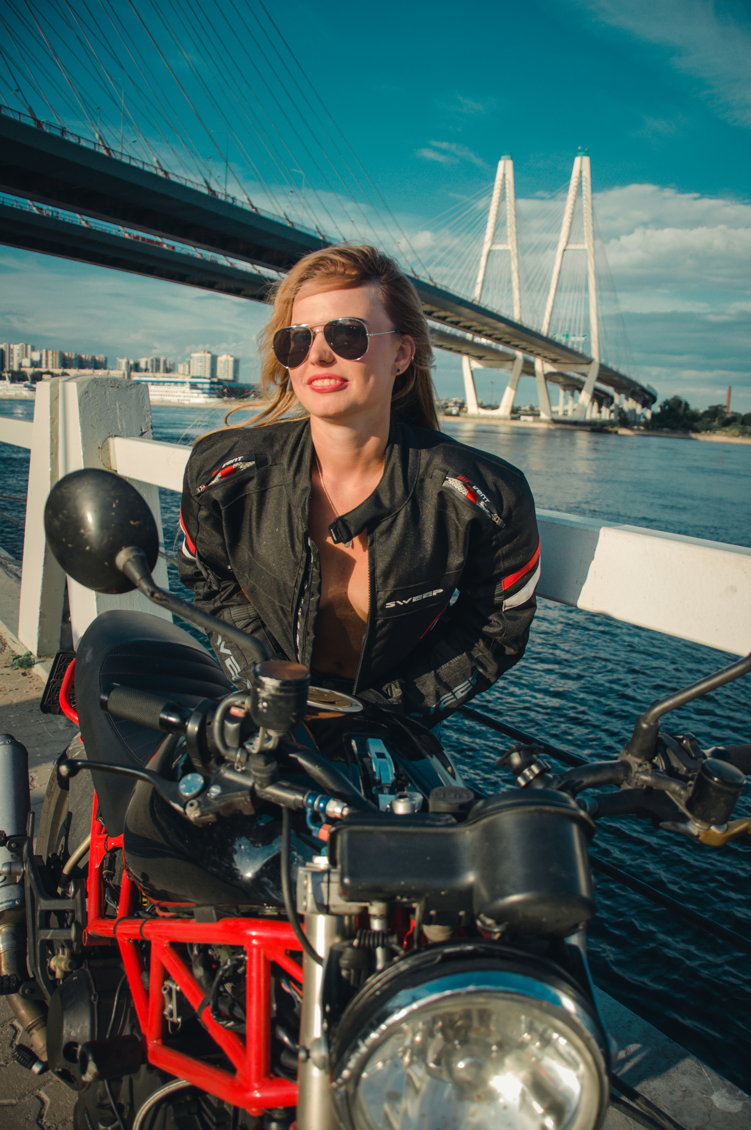 Дарья. Вантовый мост. Фотограф в Санкт-Петербурге и Ленинградской области