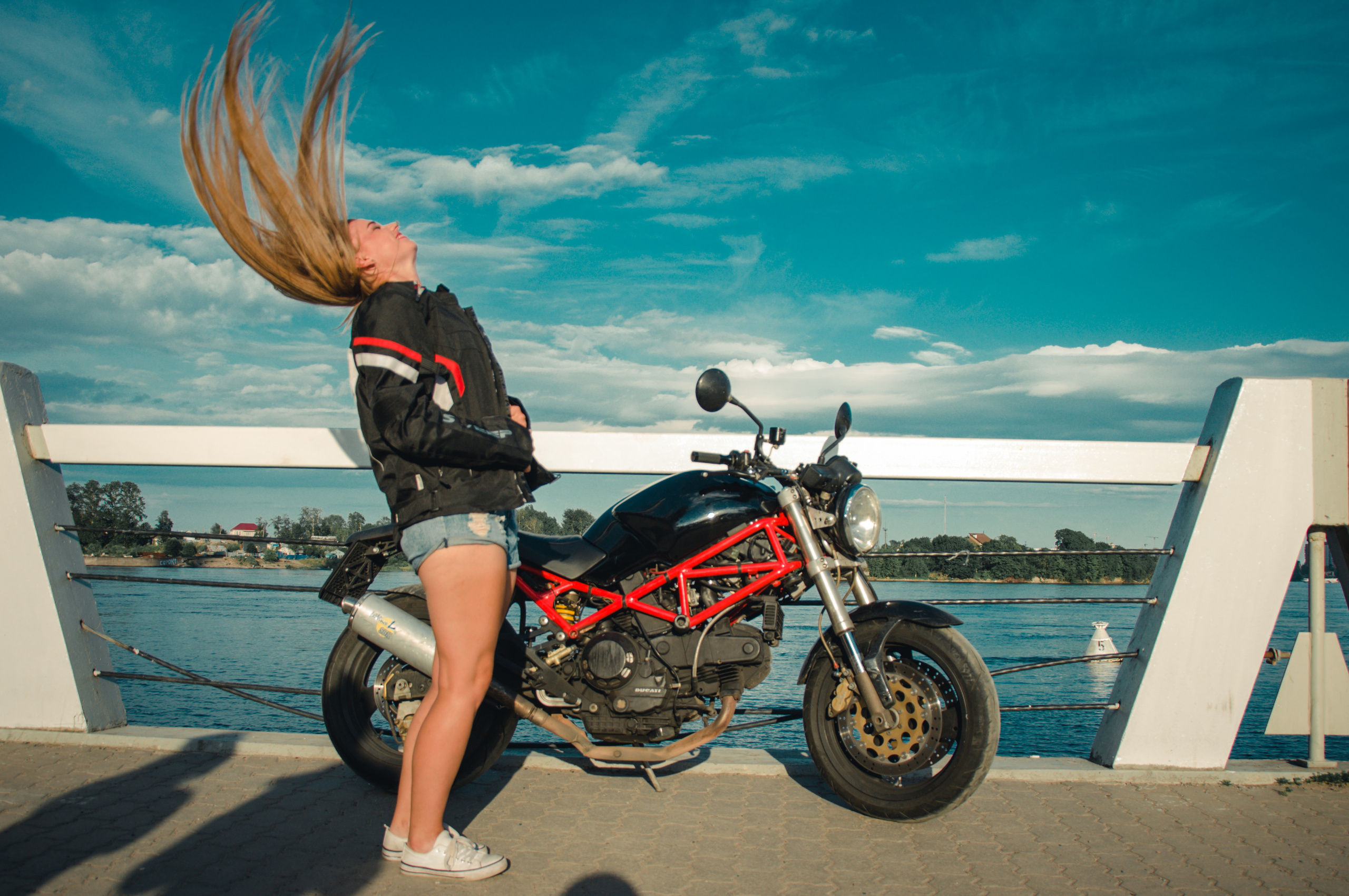 Дарья. Вантовый мост. Фотограф в Санкт-Петербурге и Ленинградской области