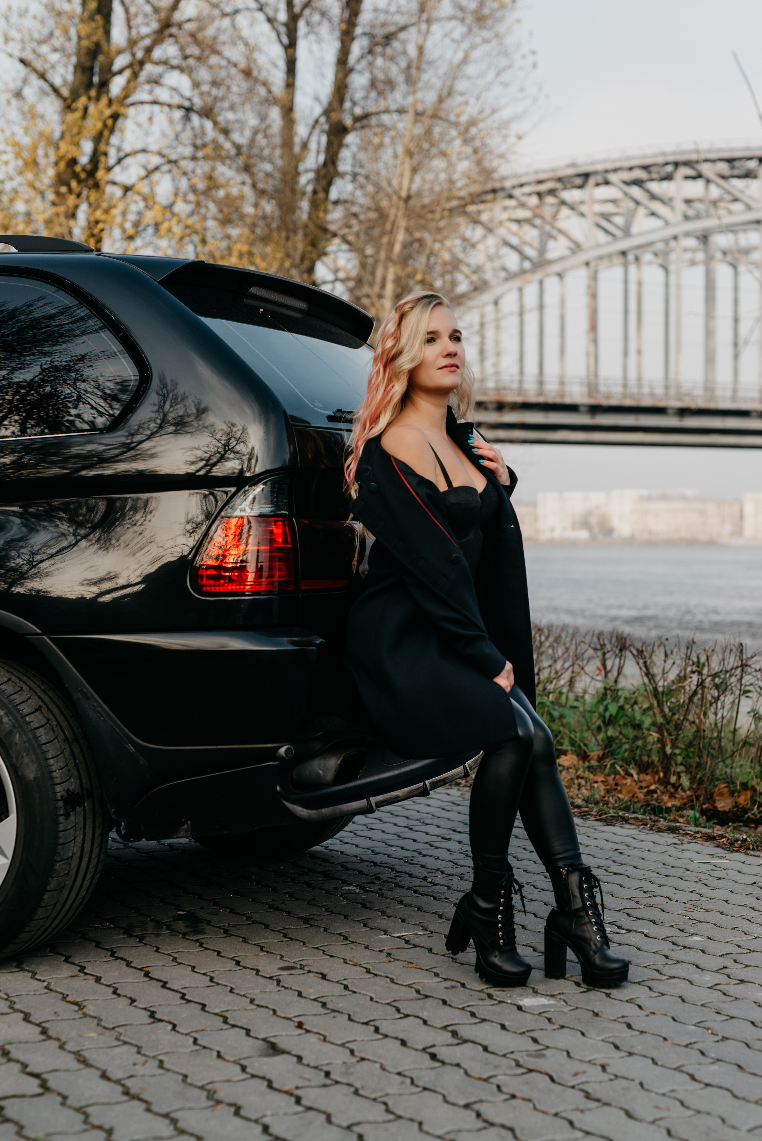 Юлия и BMW X5. Фотограф в Санкт-Петербурге и Ленинградской области