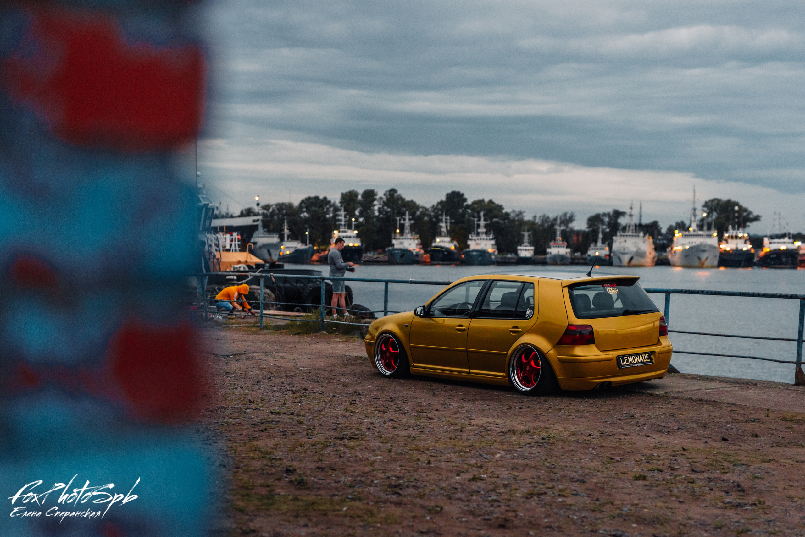 Volkswagen Golf Lemonade. Фотограф в Санкт-Петербурге и Ленинградской области