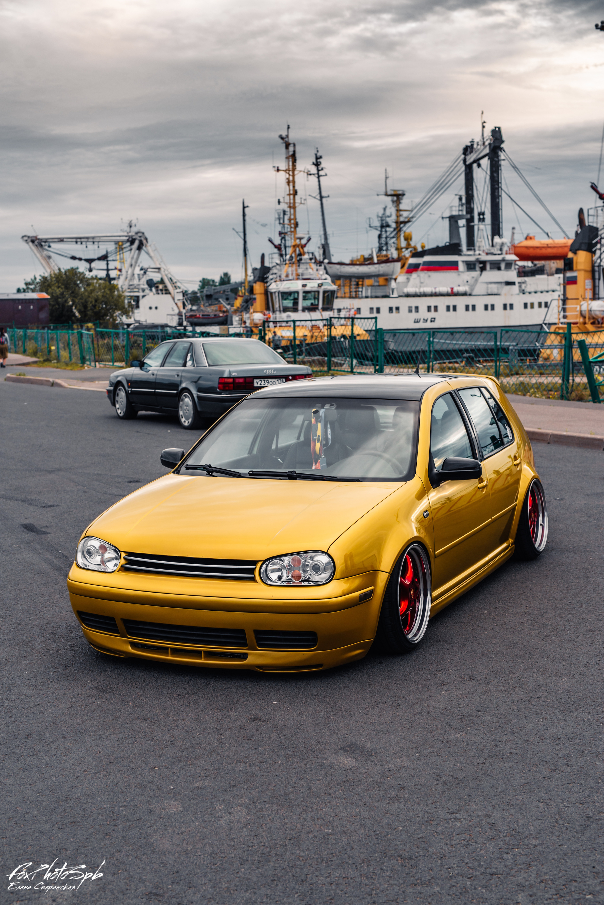 Volkswagen Golf Lemonade. Фотограф в Санкт-Петербурге и Ленинградской области