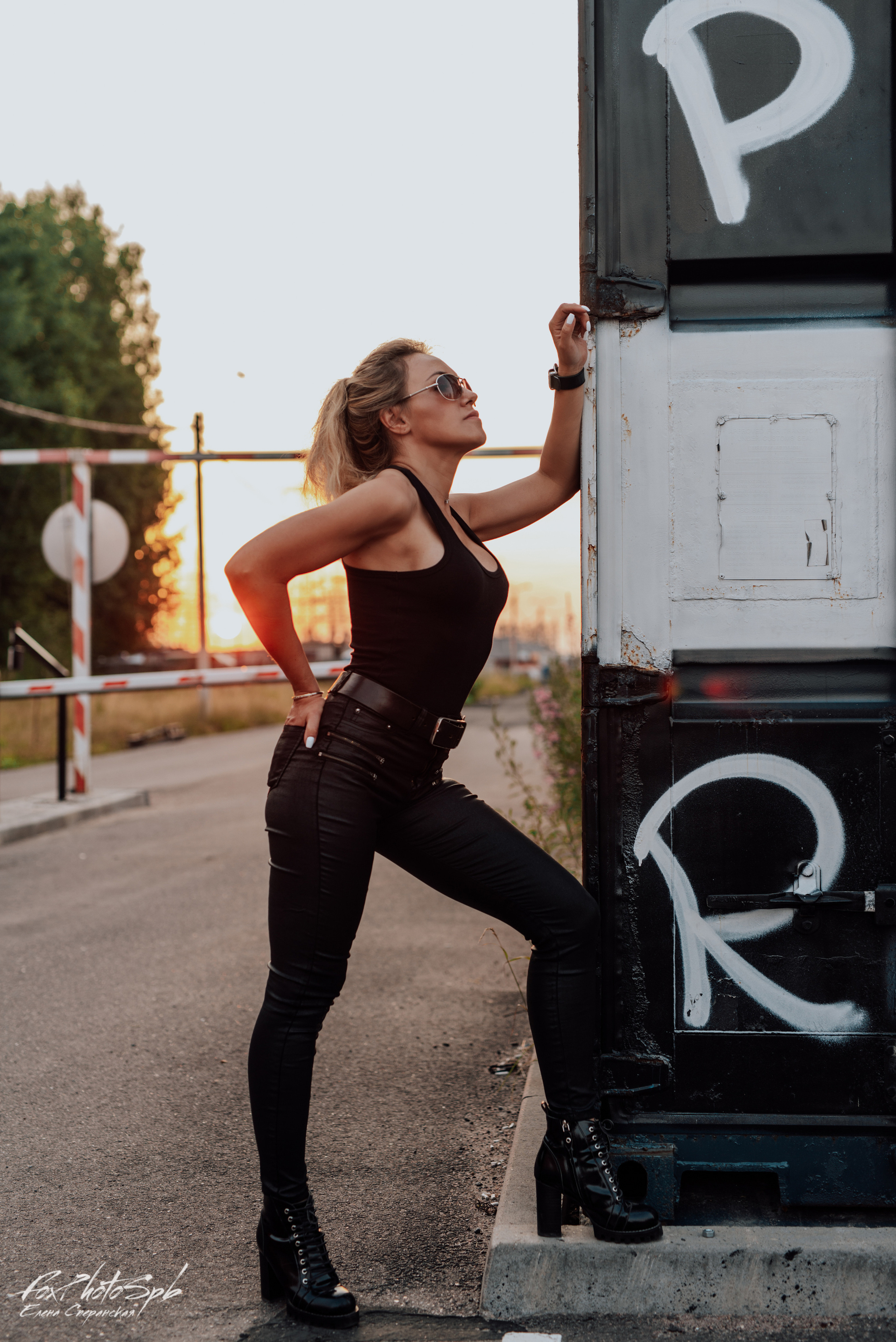 Ольга и Custom Moto. Фотограф в Санкт-Петербурге и Ленинградской области