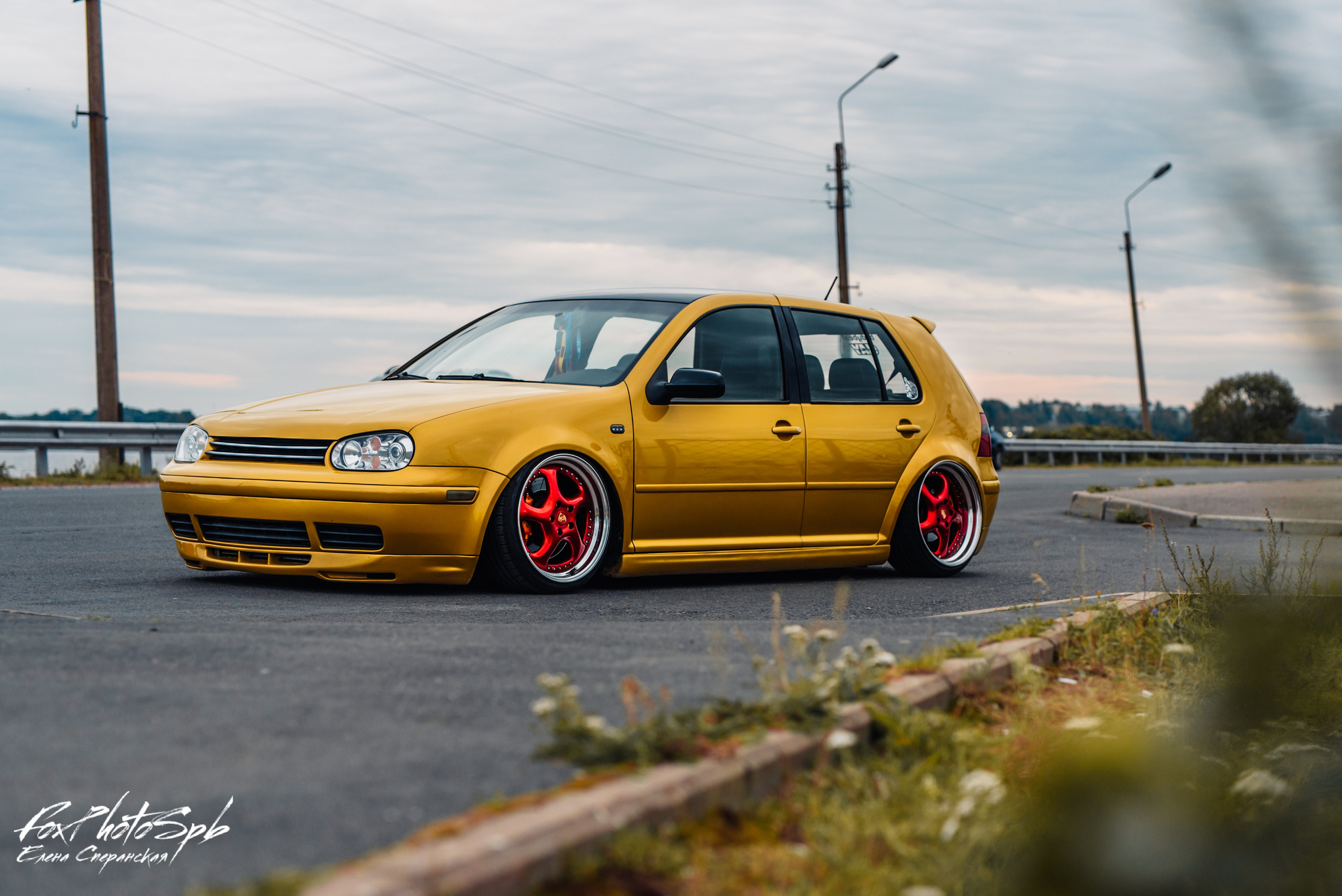 Volkswagen Golf Lemonade. Фотограф в Санкт-Петербурге и Ленинградской области