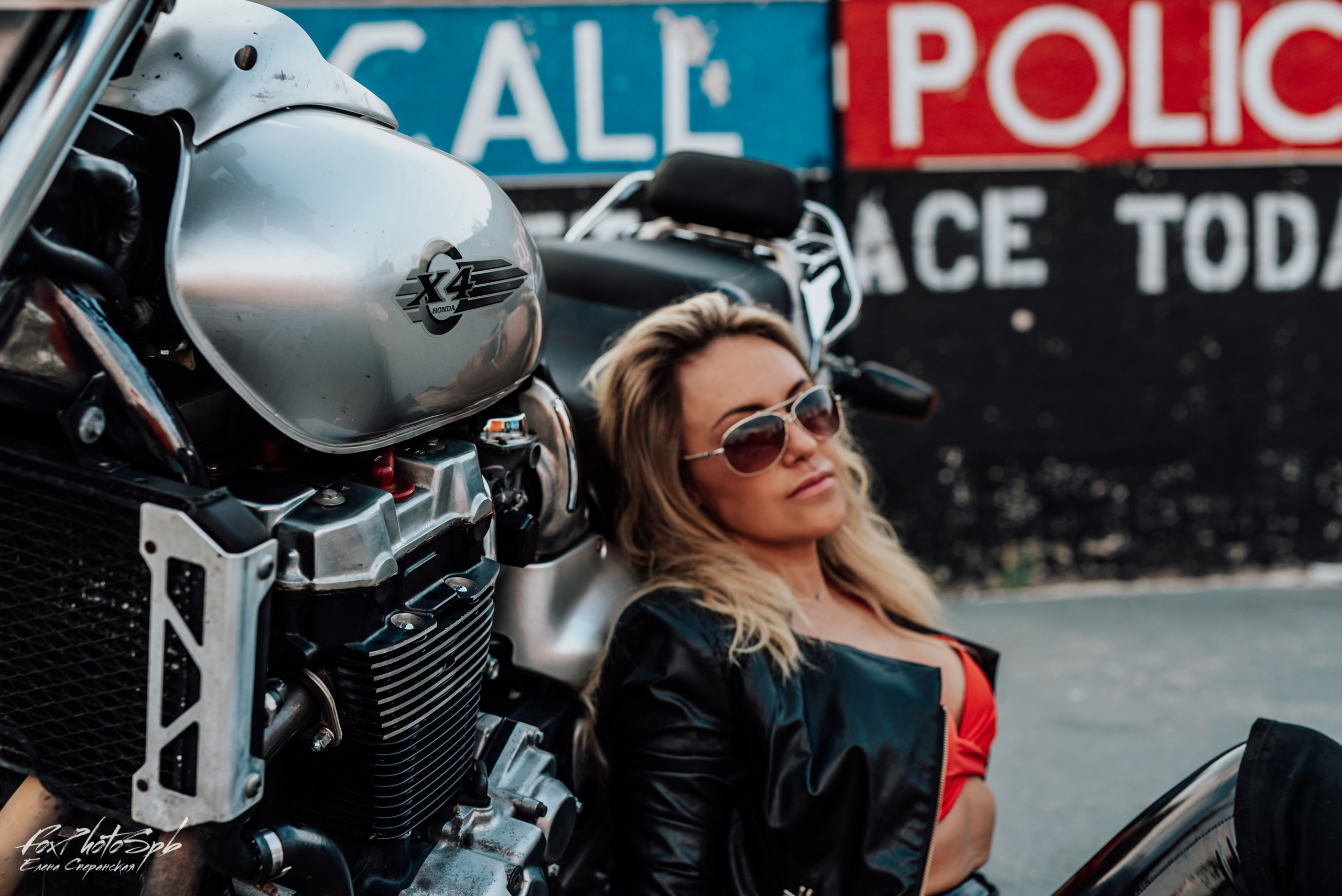 Ольга и HONDA X4. Фотограф в Санкт-Петербурге и Ленинградской области