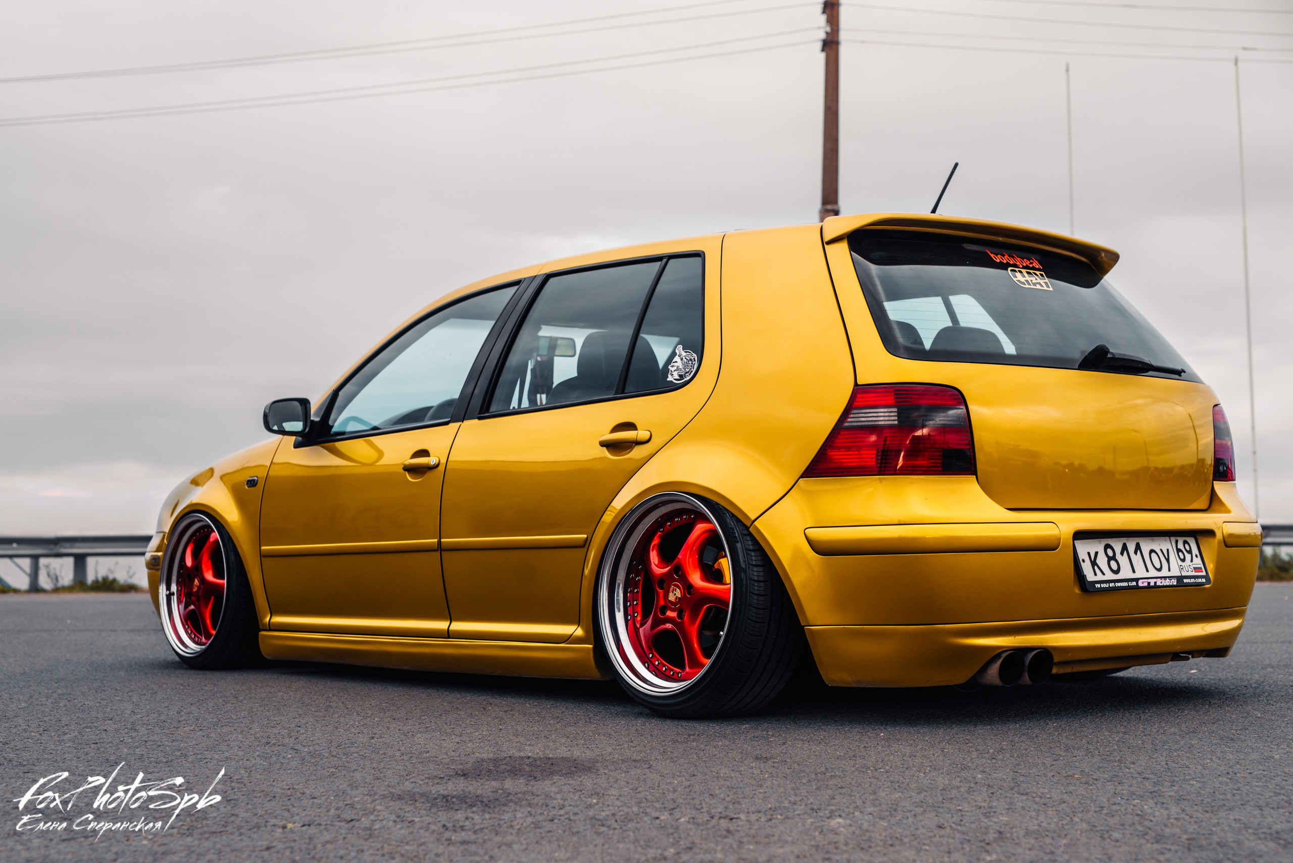 Volkswagen Golf Lemonade. Фотограф в Санкт-Петербурге и Ленинградской области