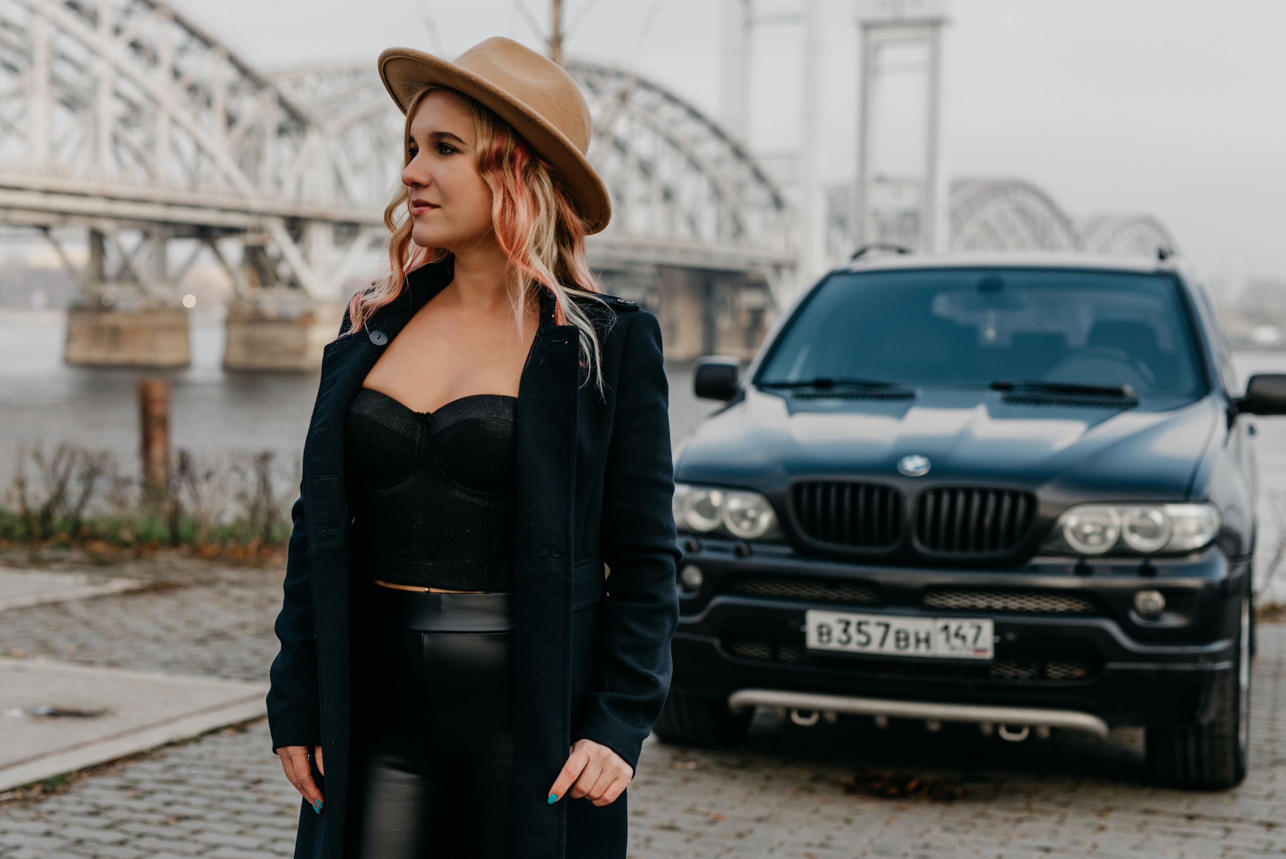 Юлия и BMW X5. Фотограф в Санкт-Петербурге и Ленинградской области