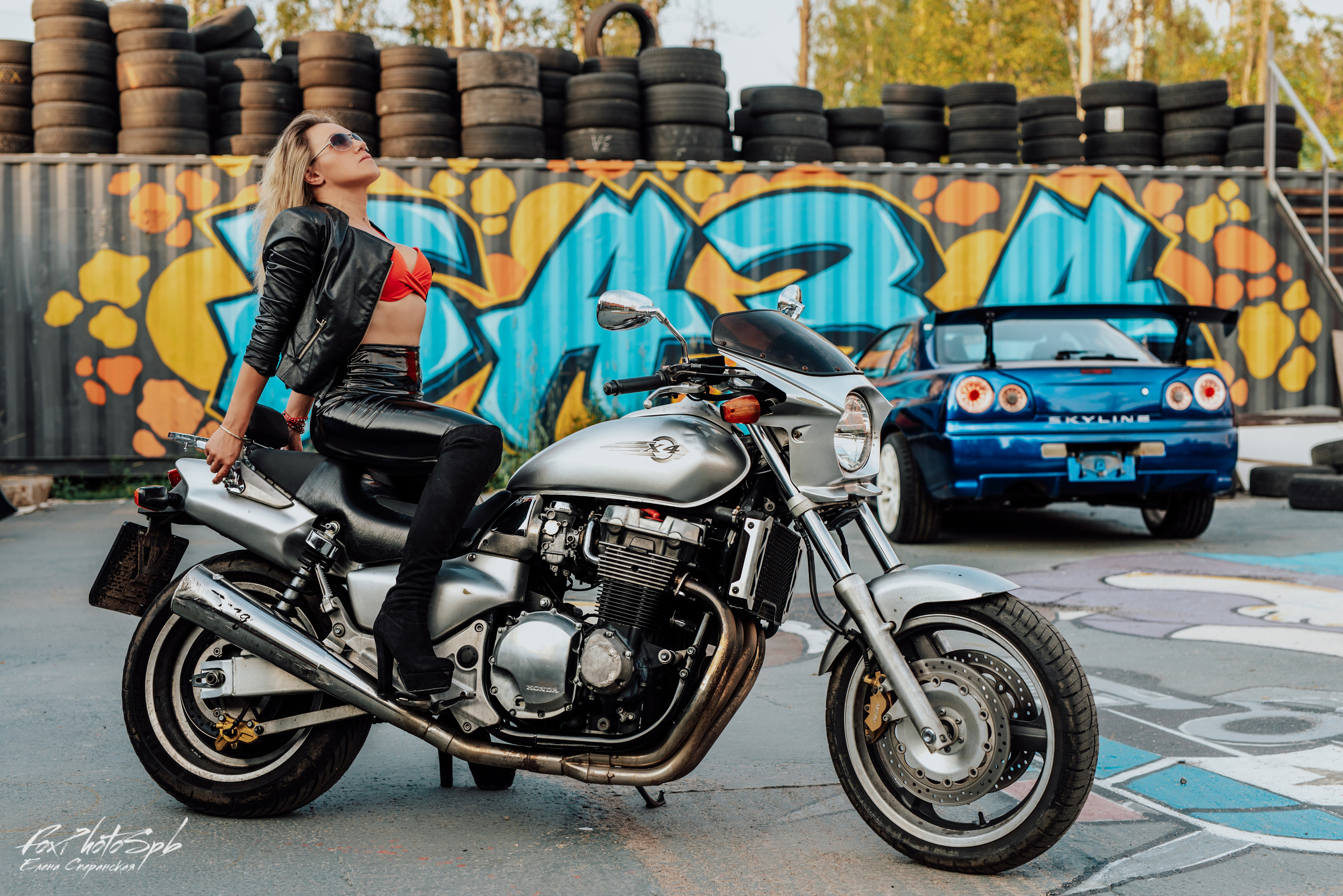 Ольга и HONDA X4. Фотограф в Санкт-Петербурге и Ленинградской области