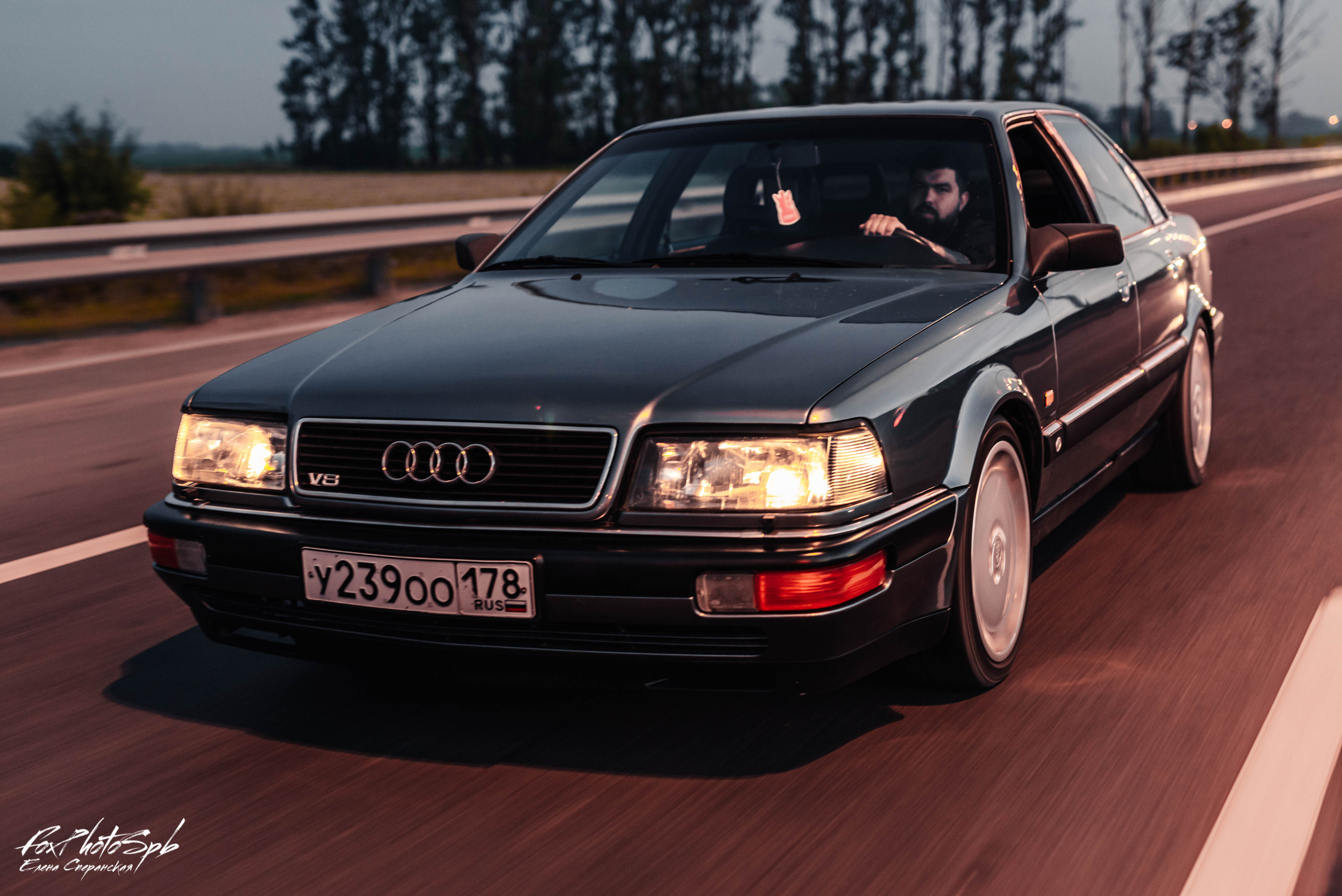 Audi V8. Фотограф в Санкт-Петербурге и Ленинградской области