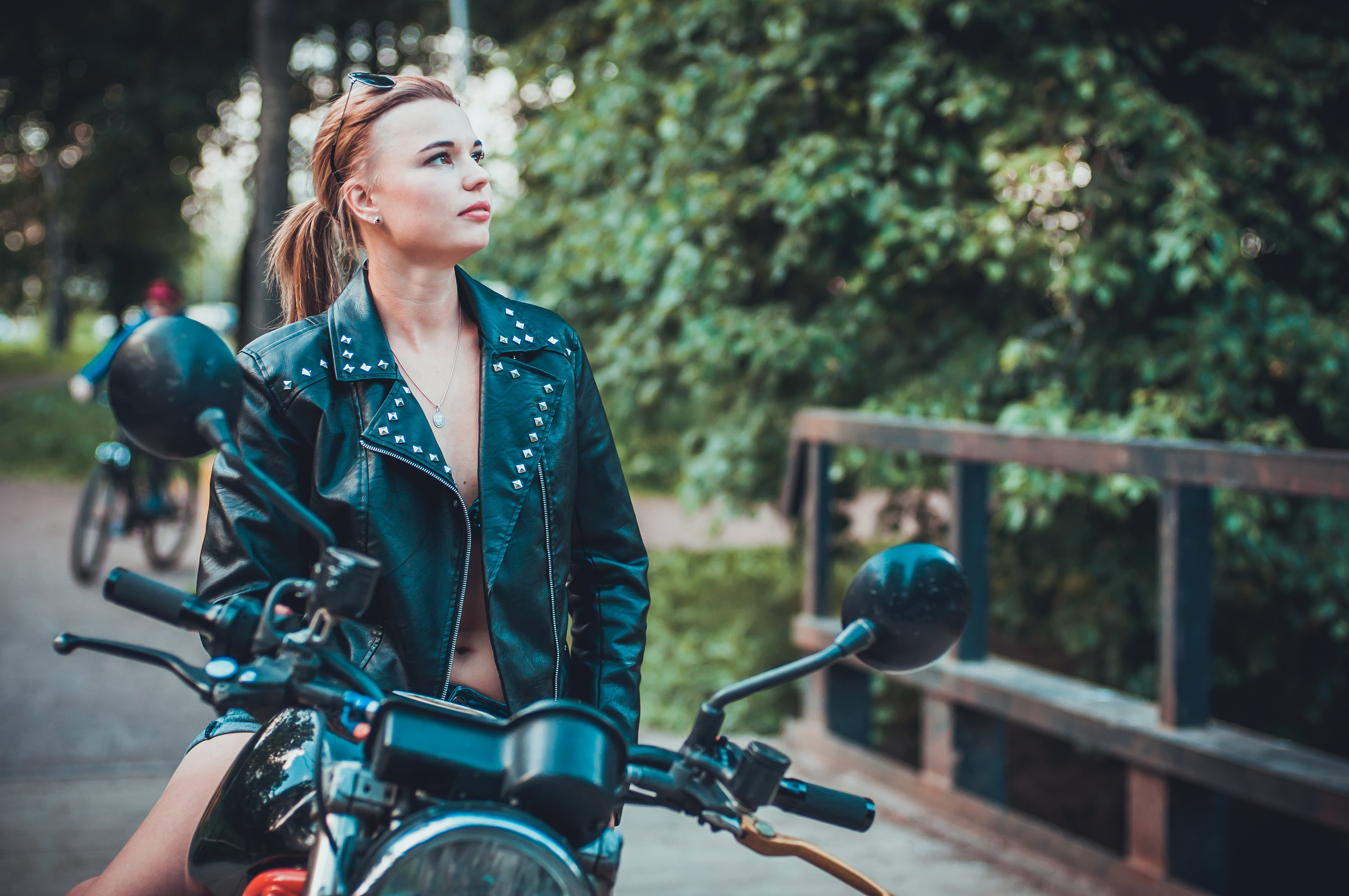Дарья и мото. Фотограф в Санкт-Петербурге и Ленинградской области
