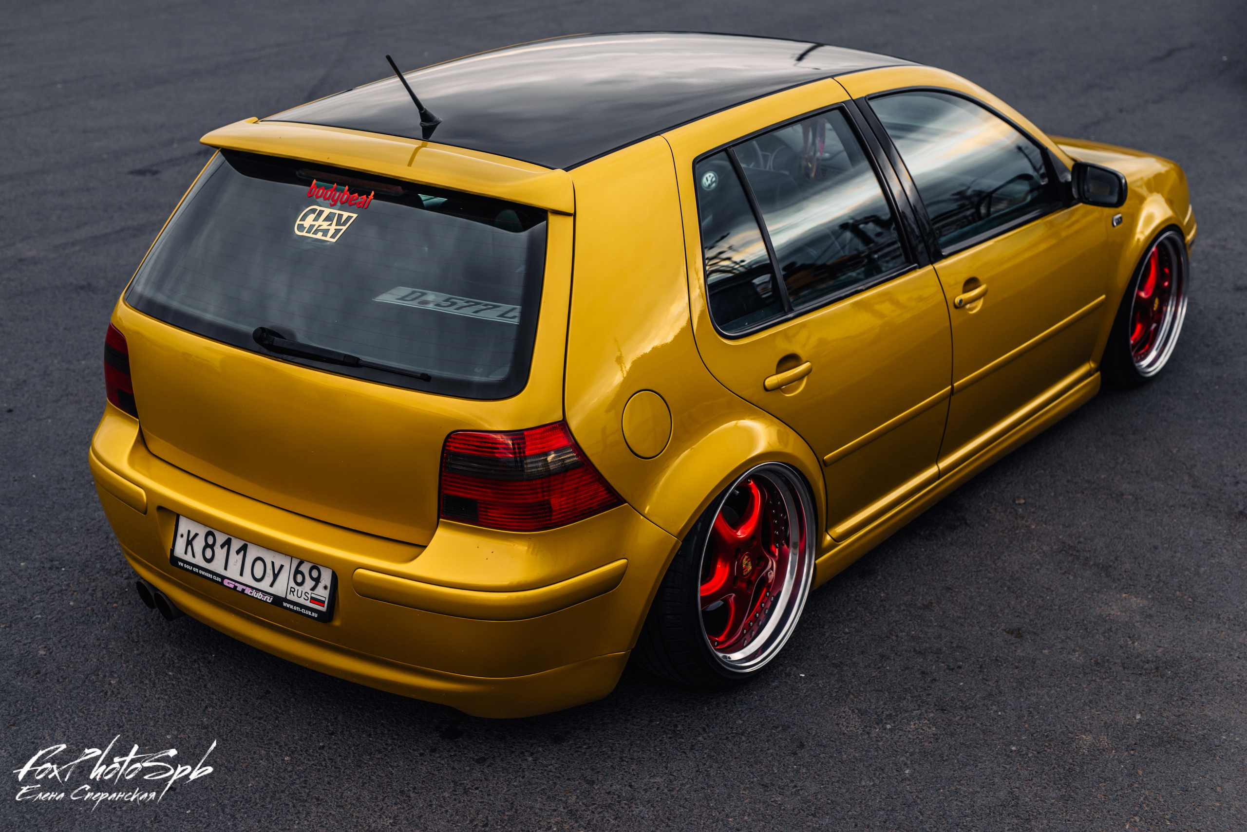 Volkswagen Golf Lemonade. Фотограф в Санкт-Петербурге и Ленинградской области