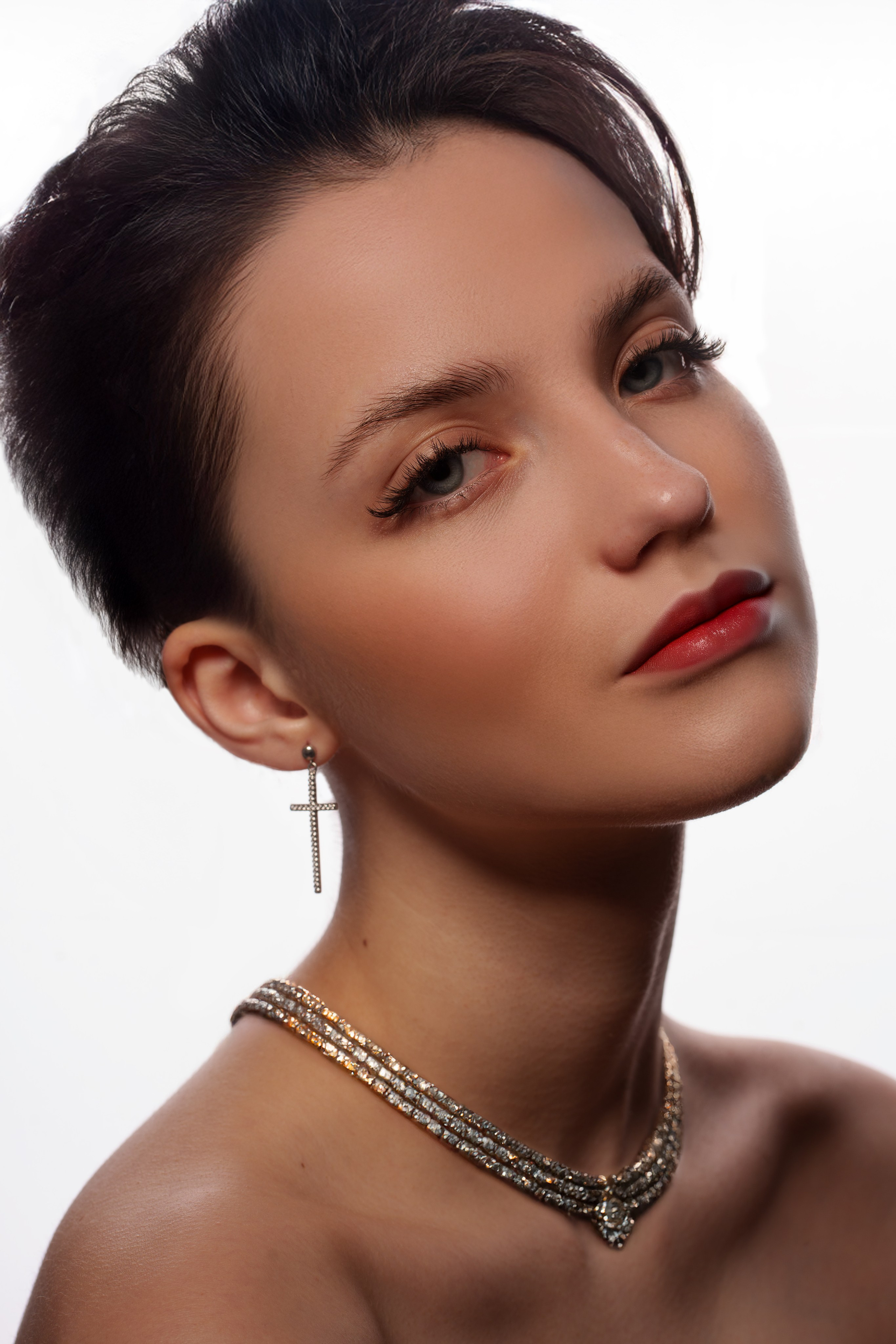 Ретушь. Ретушер и нейрокреатор Александр Муртазин. Москва