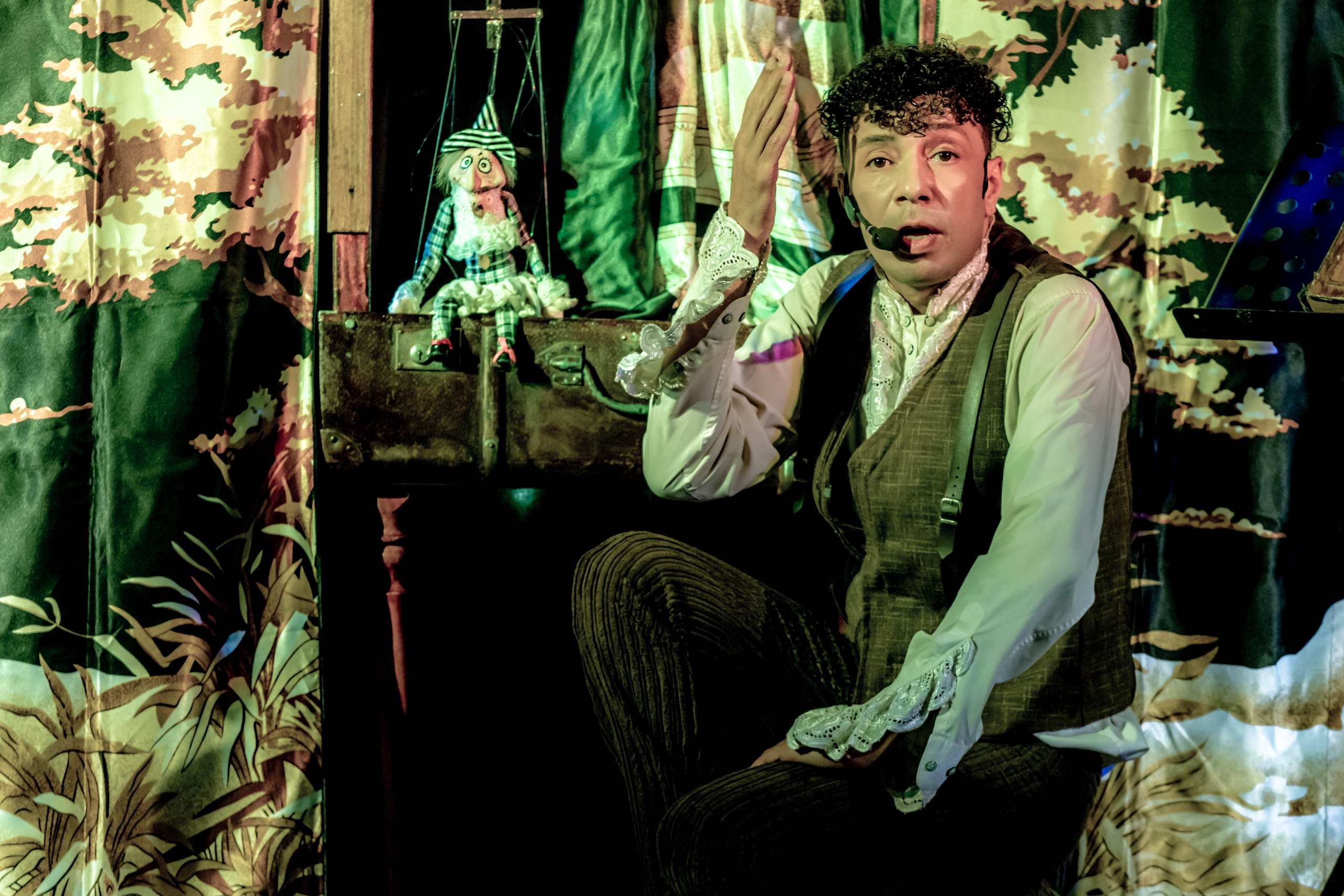 Маленькая ведьма спектакль театра Саквояж. Фотограф в Сочи Юрий Шептаев